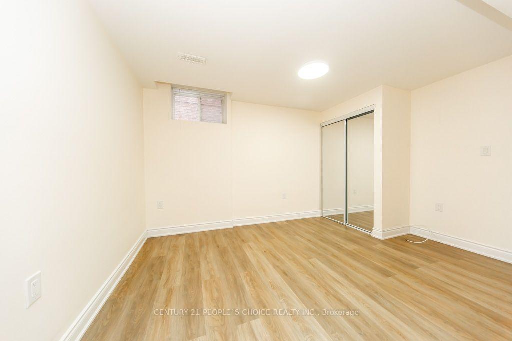 Photo 39 of 64 Milson Crescent, Guelph, Kortright Hills — HOMEH