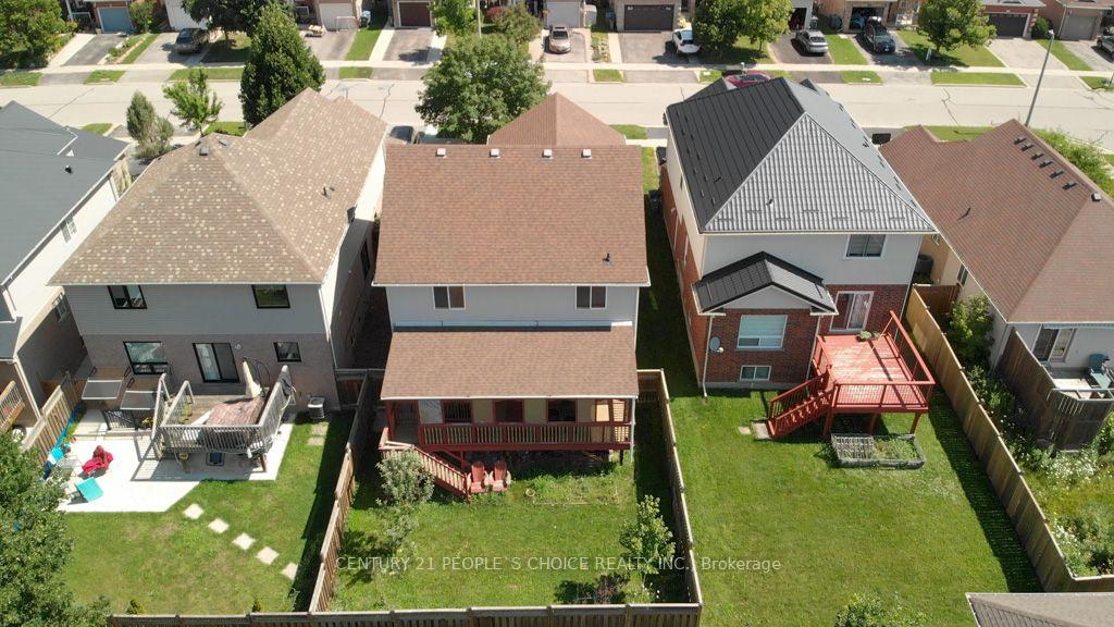 Photo 47 of 64 Milson Crescent, Guelph, Kortright Hills — HOMEH