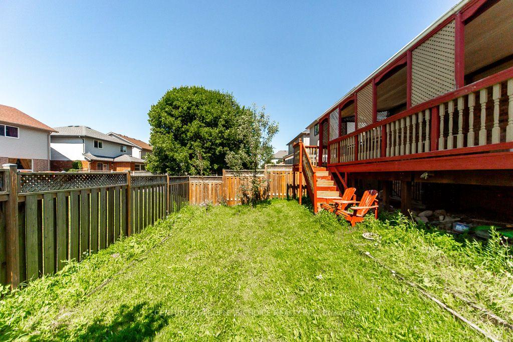 Photo 48 of 64 Milson Crescent, Guelph, Kortright Hills — HOMEH