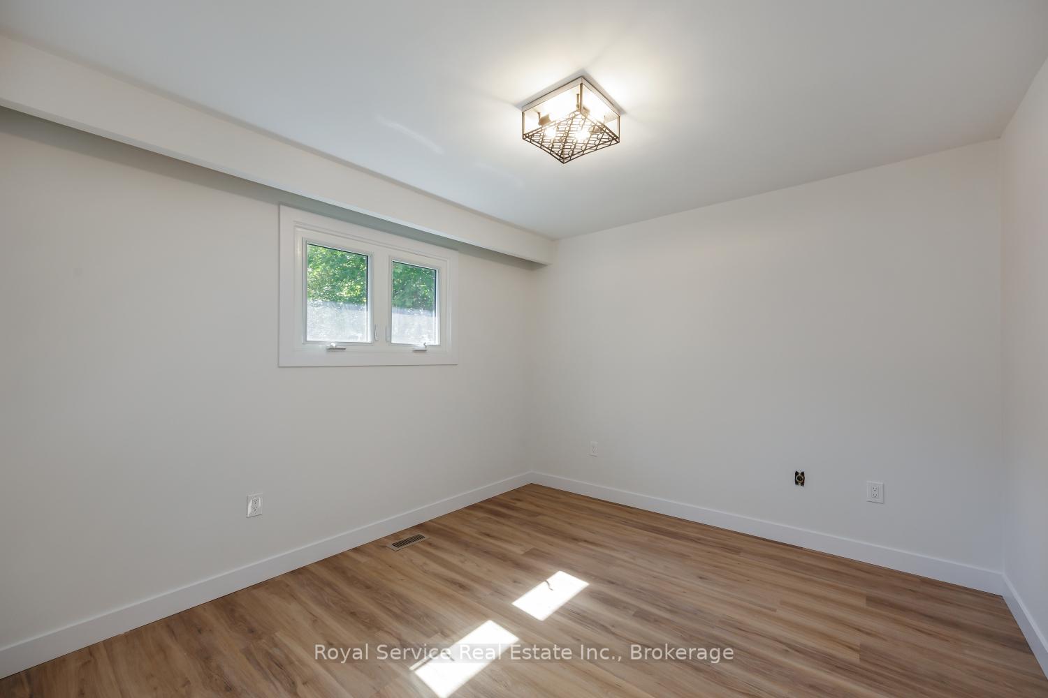 Photo 19 of 567 Daintry Crescent, Cobourg — HOMEH