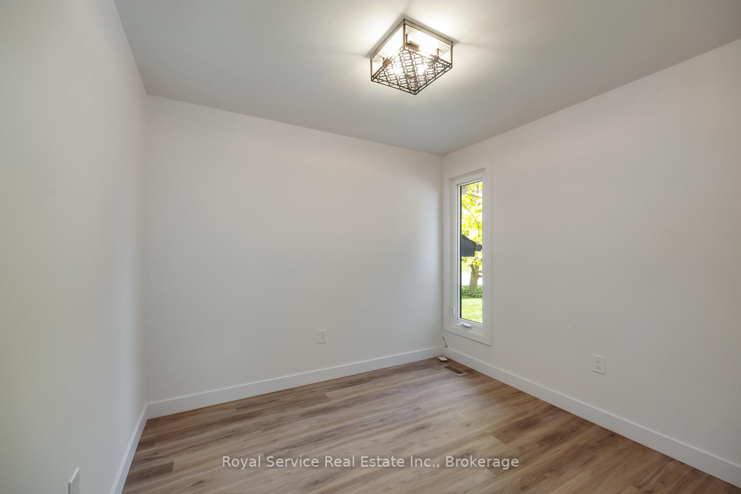 Photo 27 of 567 Daintry Crescent, Cobourg — HOMEH