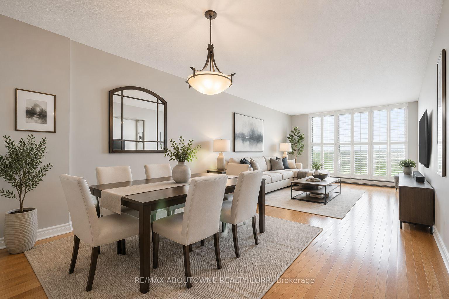 Photo 4 of Unit 1801, 299 Mill Road, Etobicoke, Markland Wood — HOMEH
