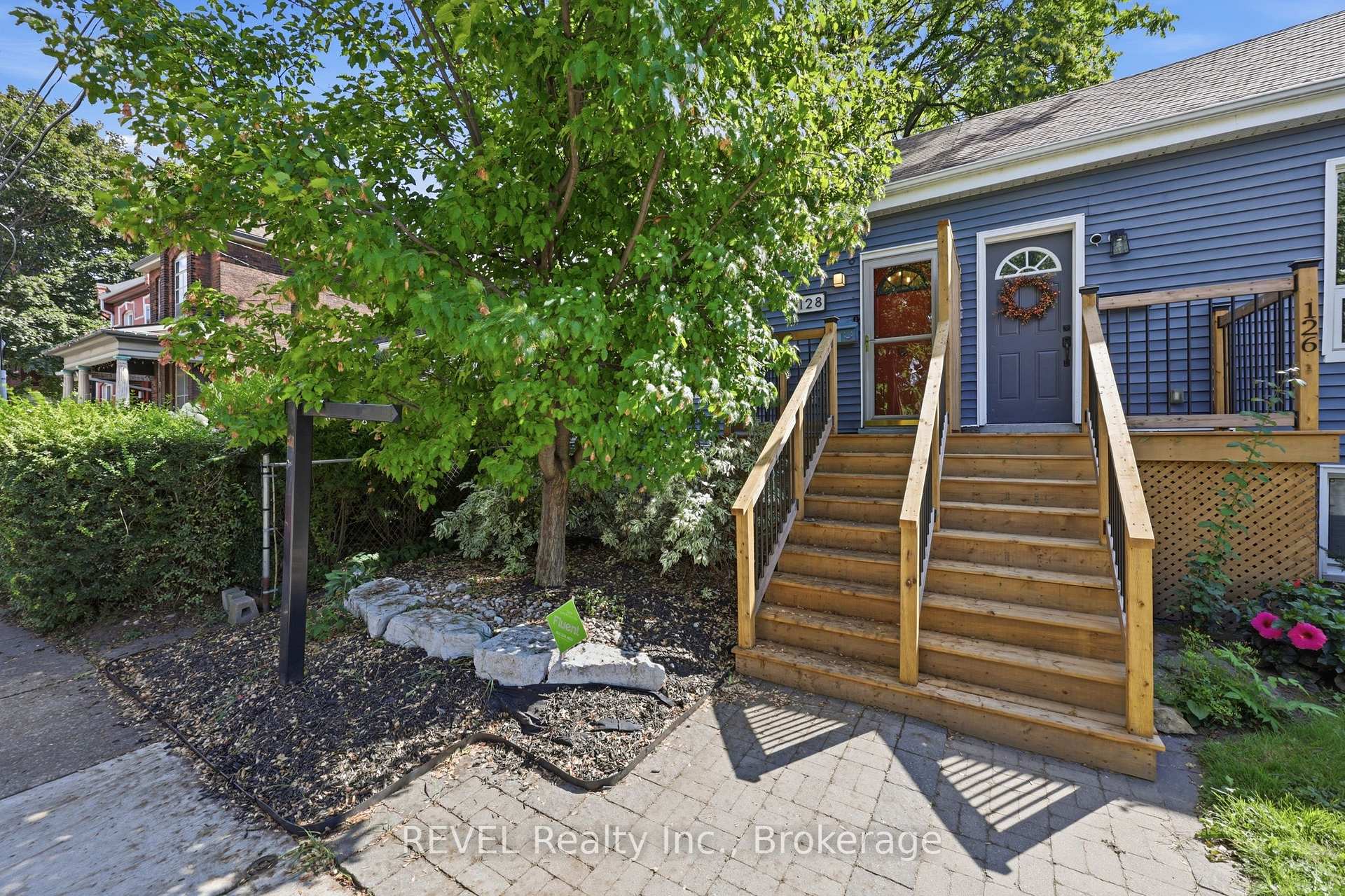 Photo 1 of 128 Robert Street, Hamilton, Beasley — HOMEH