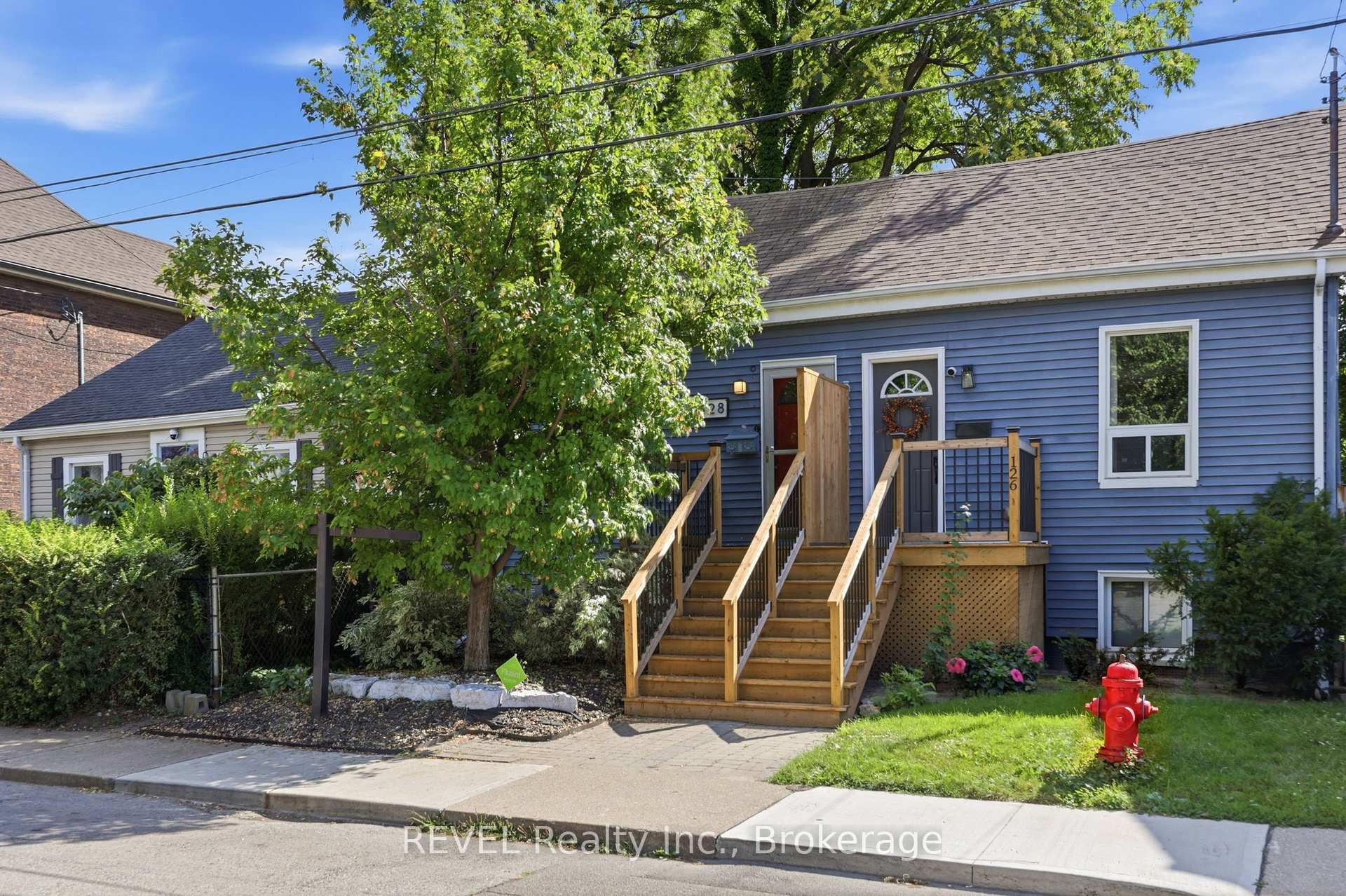 Photo 2 of 128 Robert Street, Hamilton, Beasley — HOMEH