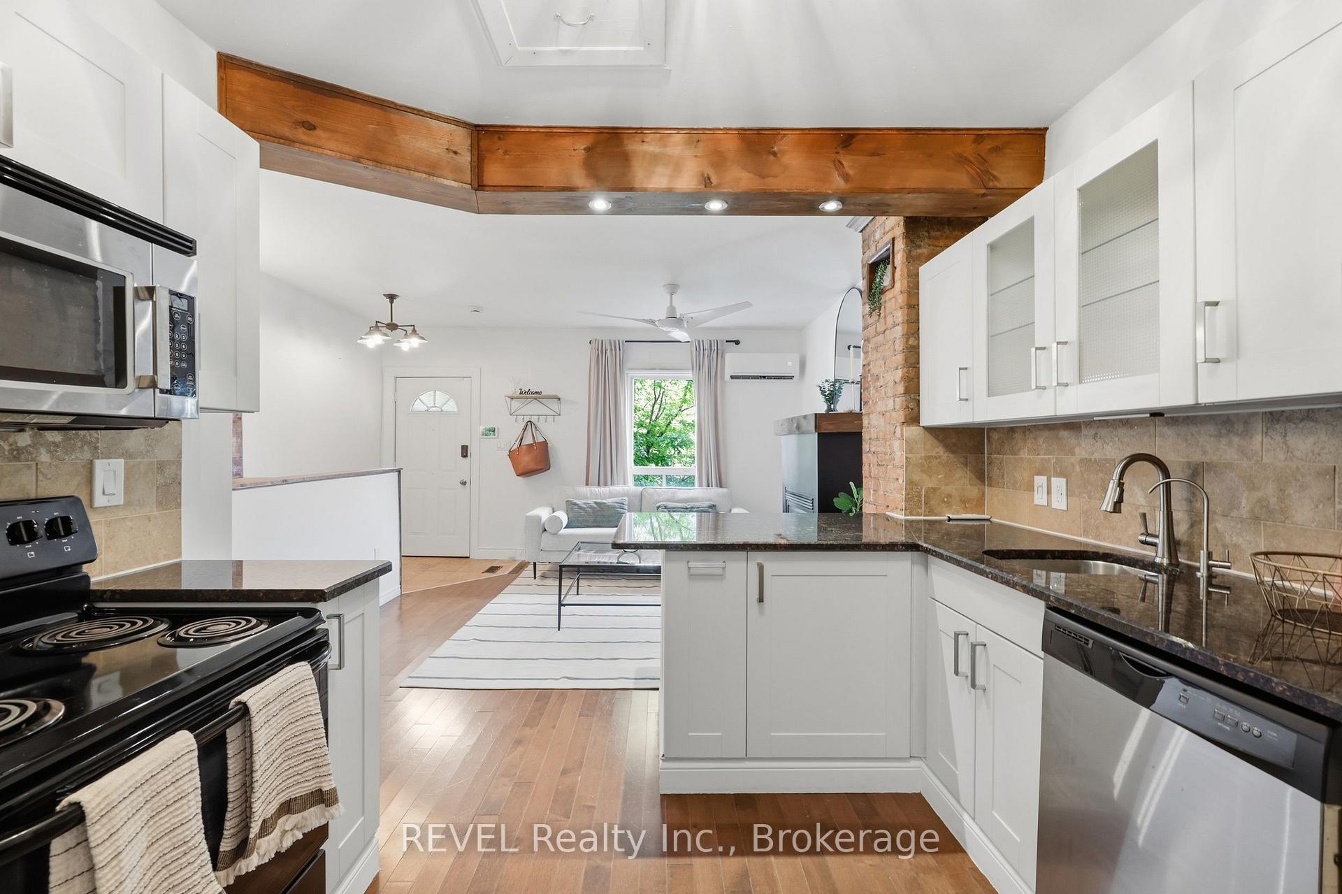 Photo 15 of 128 Robert Street, Hamilton, Beasley — HOMEH