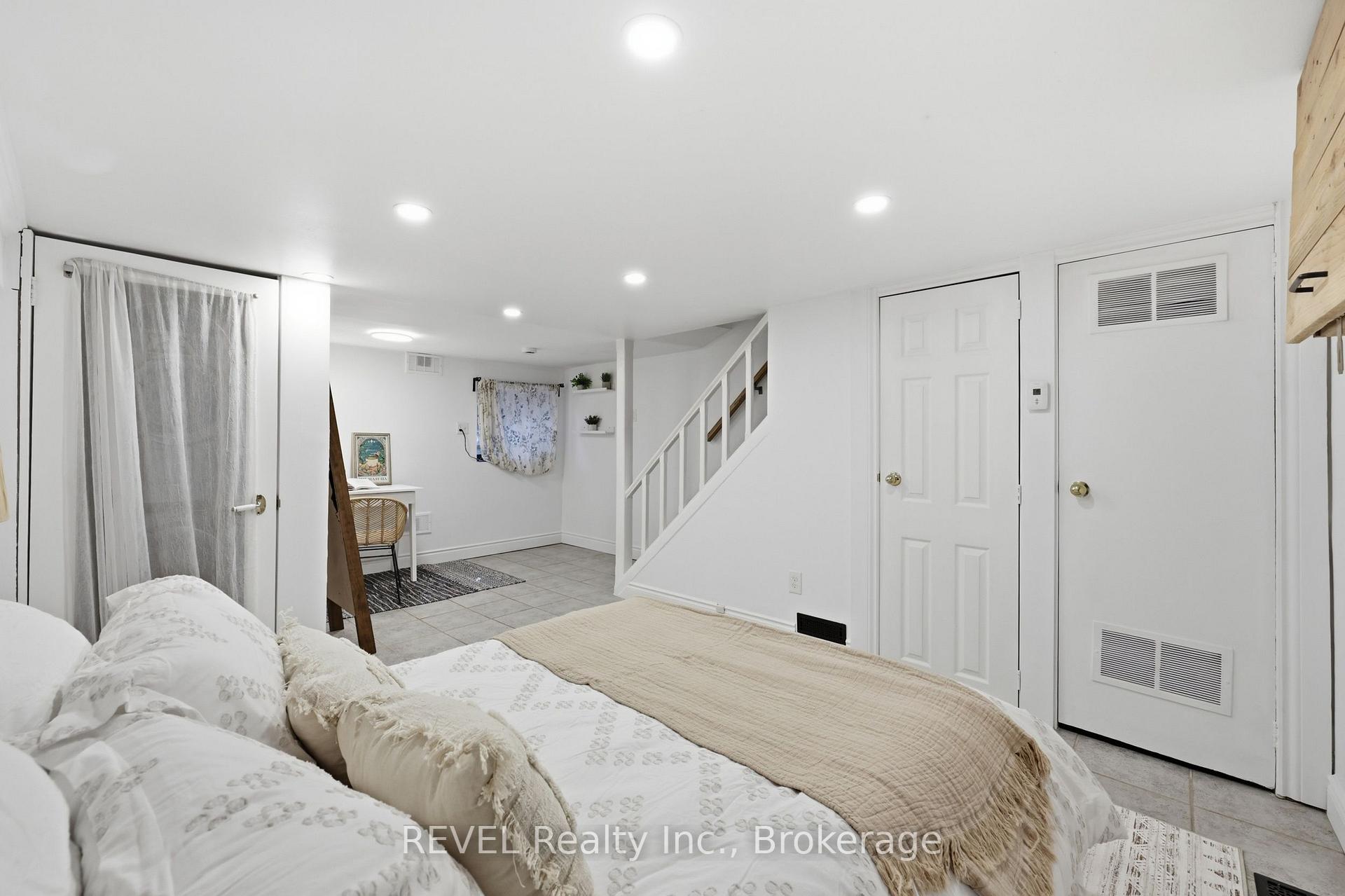 Photo 19 of 128 Robert Street, Hamilton, Beasley — HOMEH