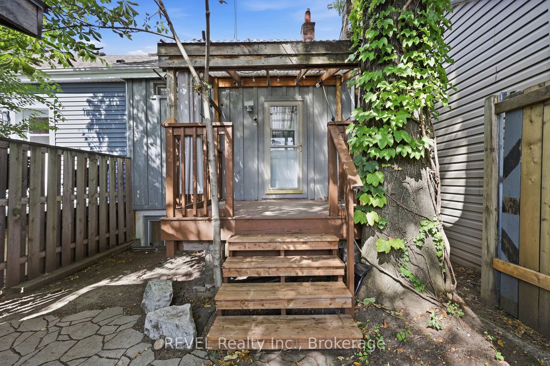 Photo 29 of 128 Robert Street, Hamilton, Beasley — HOMEH