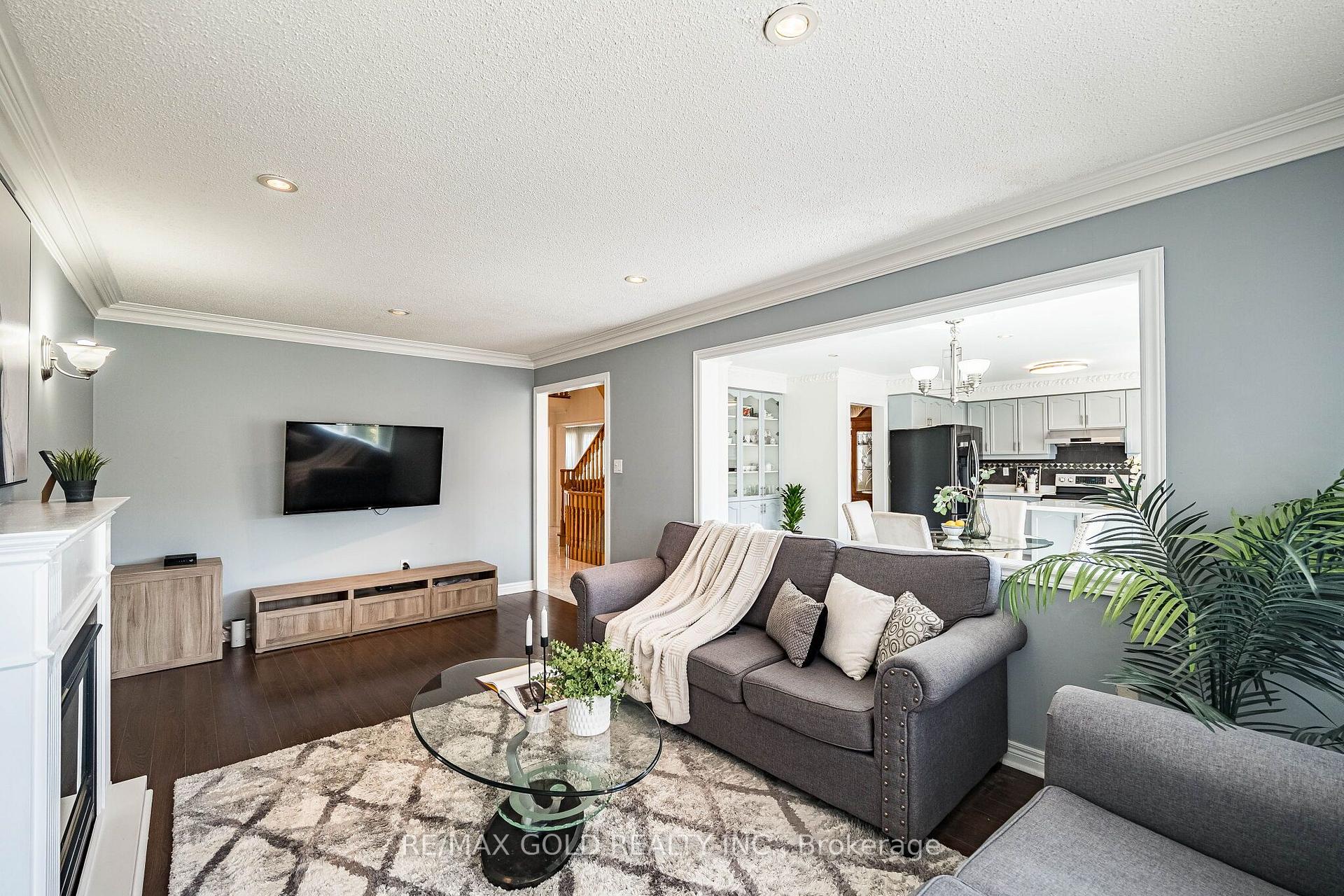 Photo 12 of 58 Springtown Trail, Brampton, Sandringham-Wellington — HOMEH