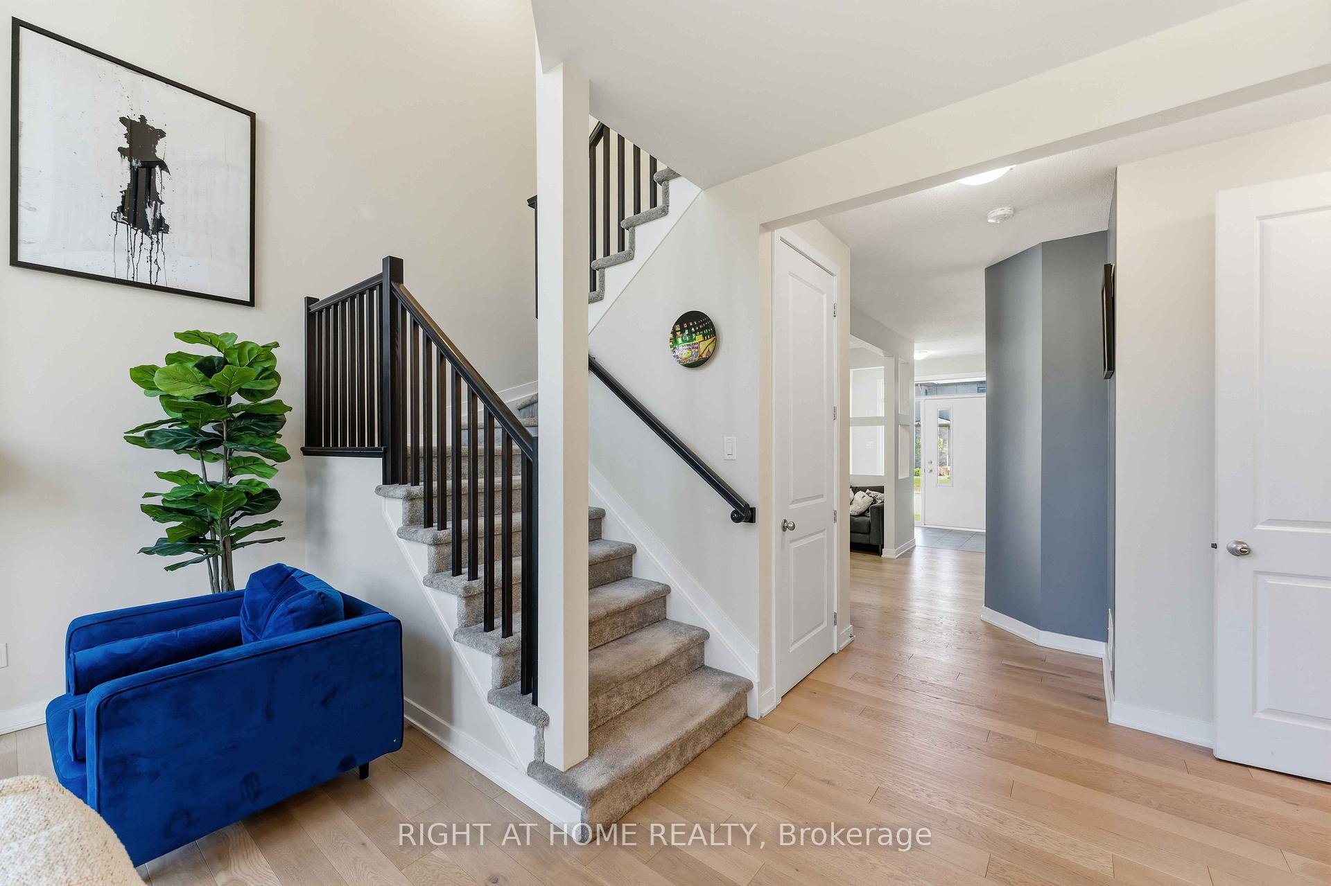 Photo 4 of 730 Kirkham Crescent, Ottawa, Btwn Franktown Rd. & Fallowfield Rd. — HOMEH
