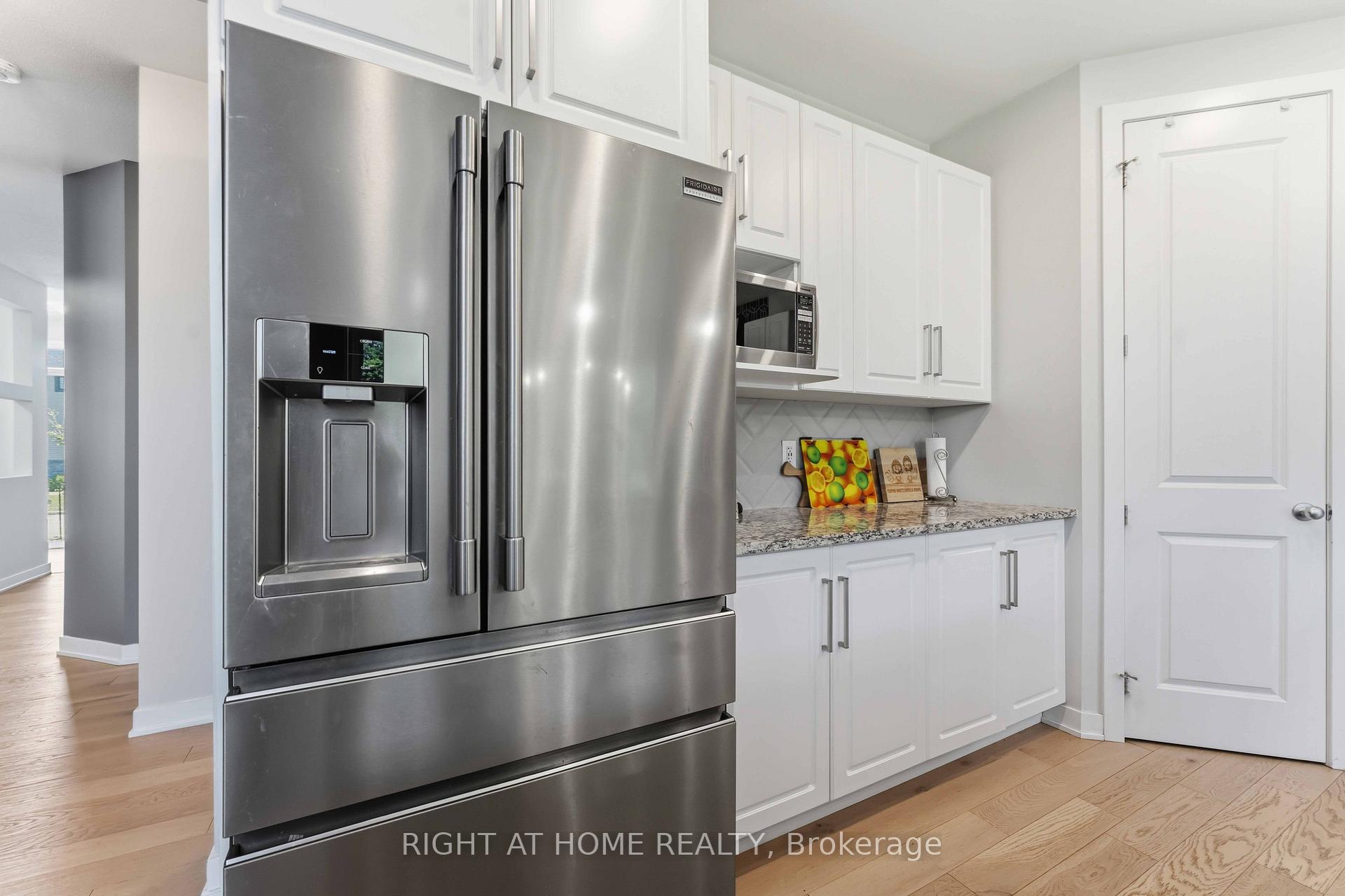 Photo 14 of 730 Kirkham Crescent, Ottawa, Btwn Franktown Rd. & Fallowfield Rd. — HOMEH