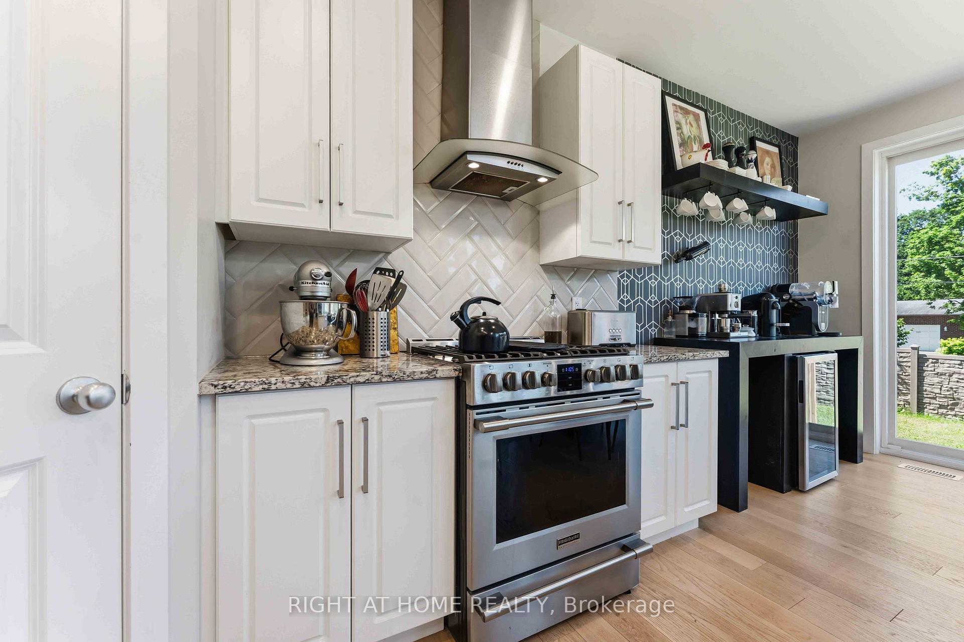 Photo 15 of 730 Kirkham Crescent, Ottawa, Btwn Franktown Rd. & Fallowfield Rd. — HOMEH