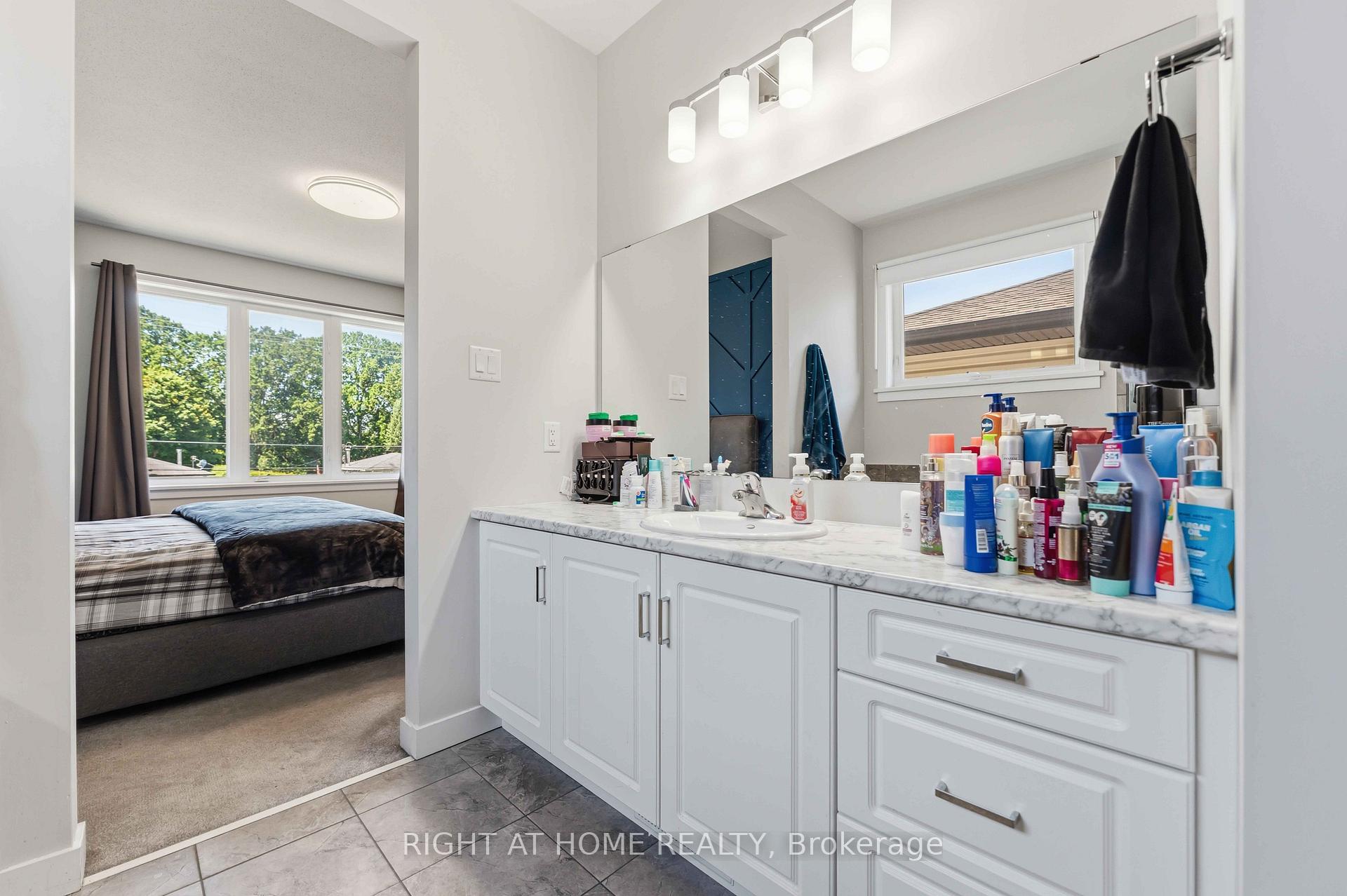 Photo 28 of 730 Kirkham Crescent, Ottawa, Btwn Franktown Rd. & Fallowfield Rd. — HOMEH