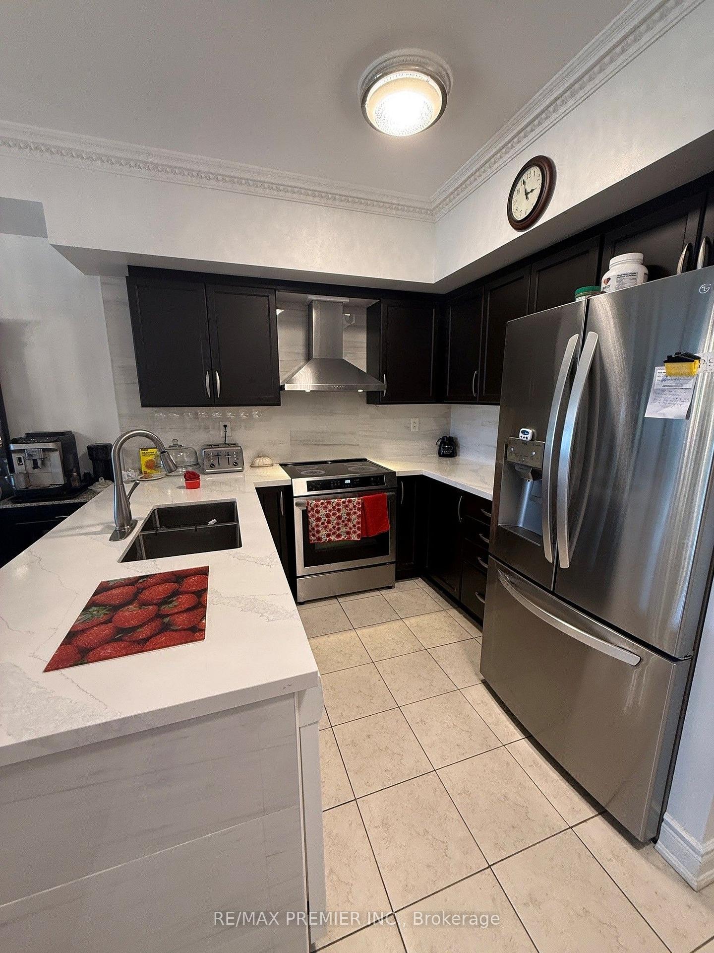 Photo 5 of Unit 102, 9901 Keele Street, Vaughan, Maple — HOMEH