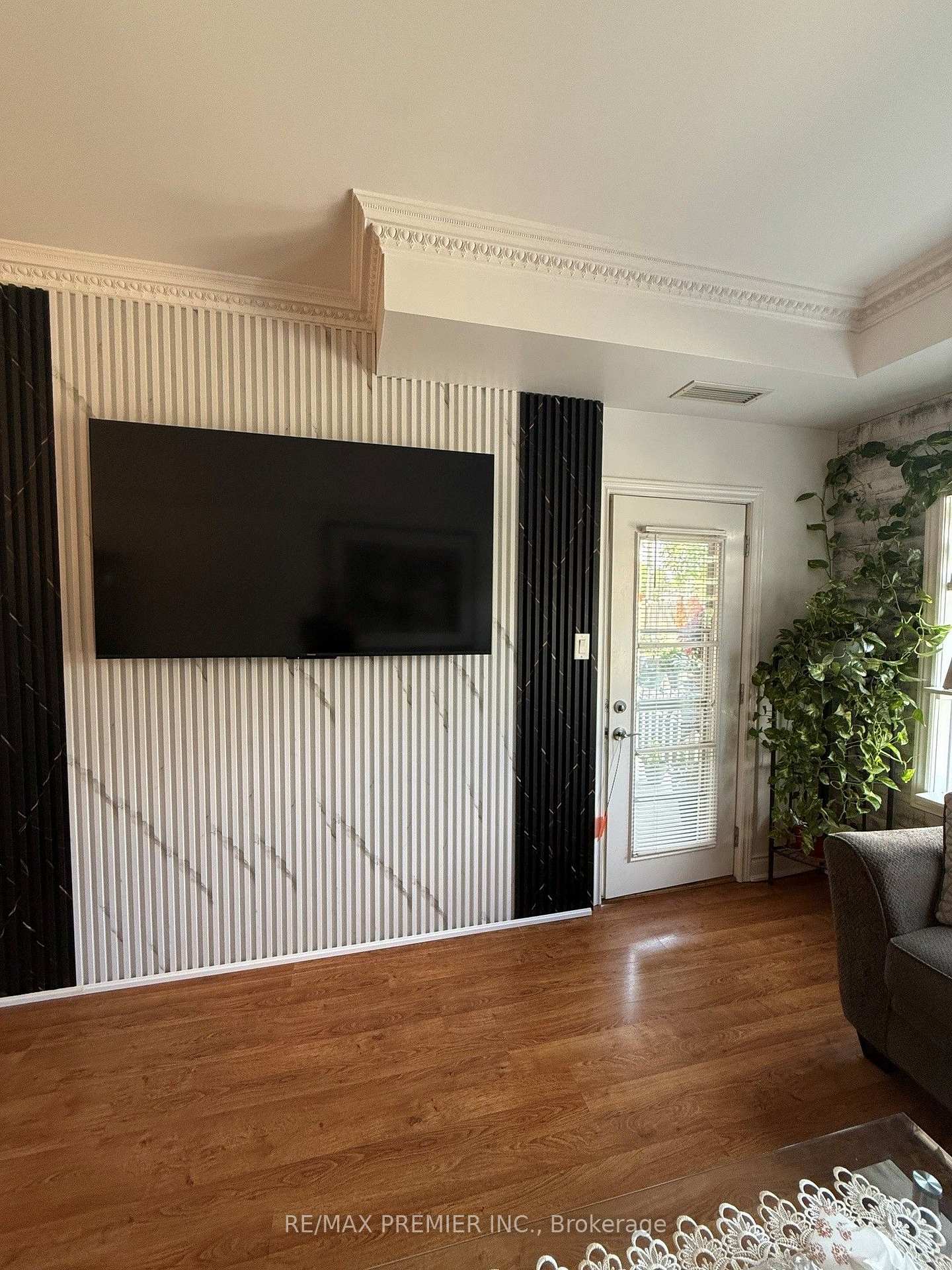 Photo 10 of Unit 102, 9901 Keele Street, Vaughan, Maple — HOMEH