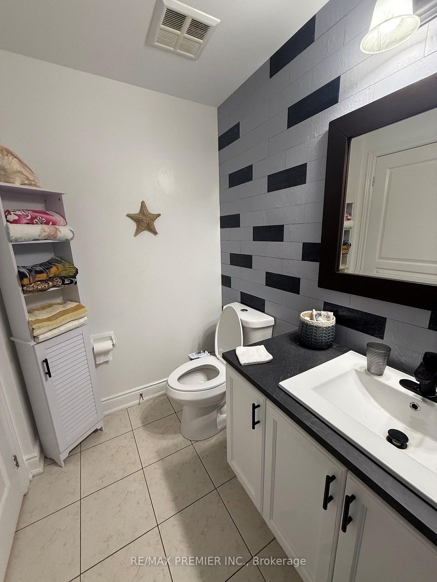 Photo 18 of Unit 102, 9901 Keele Street, Vaughan, Maple — HOMEH