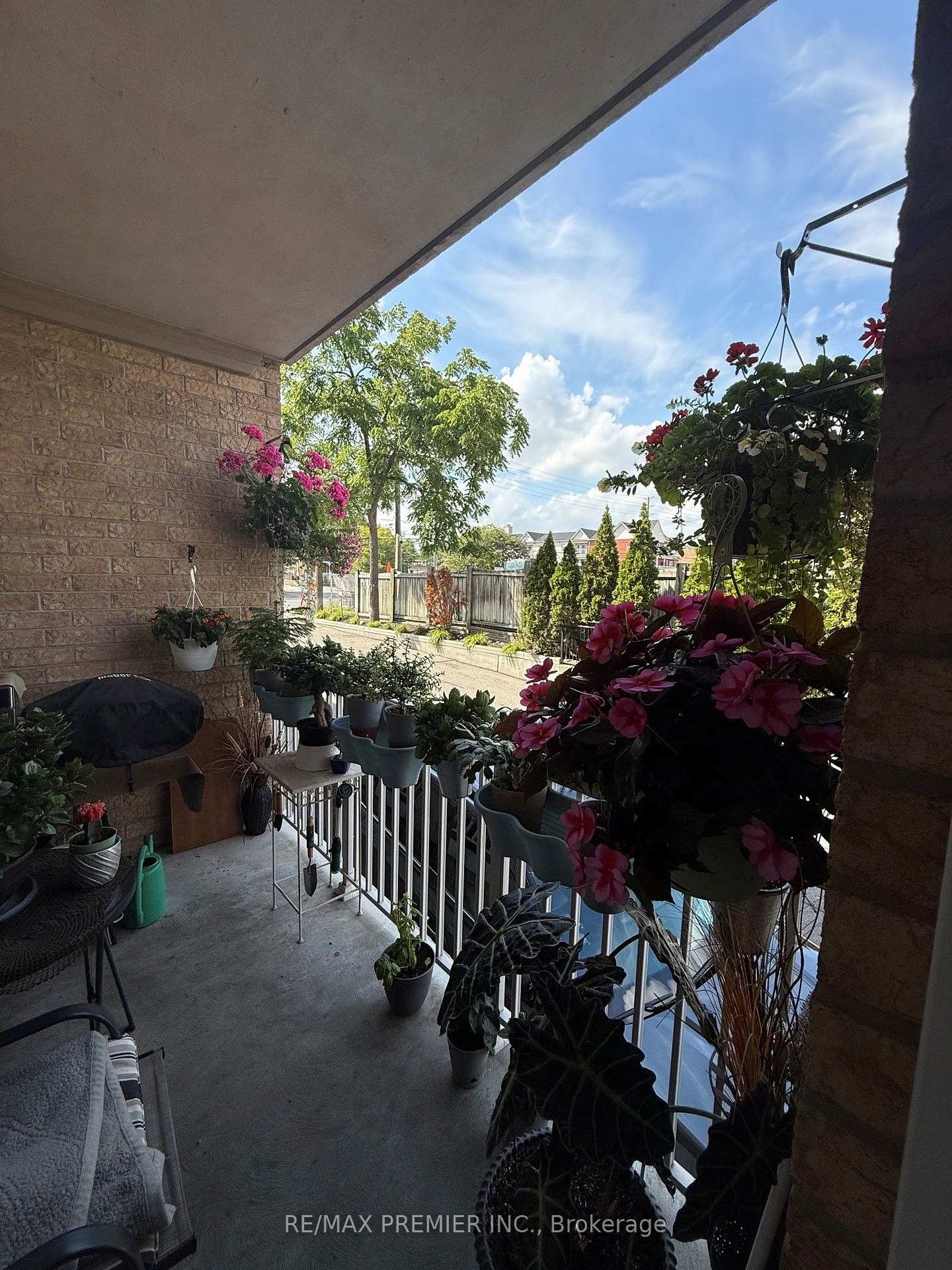 Photo 21 of Unit 102, 9901 Keele Street, Vaughan, Maple — HOMEH