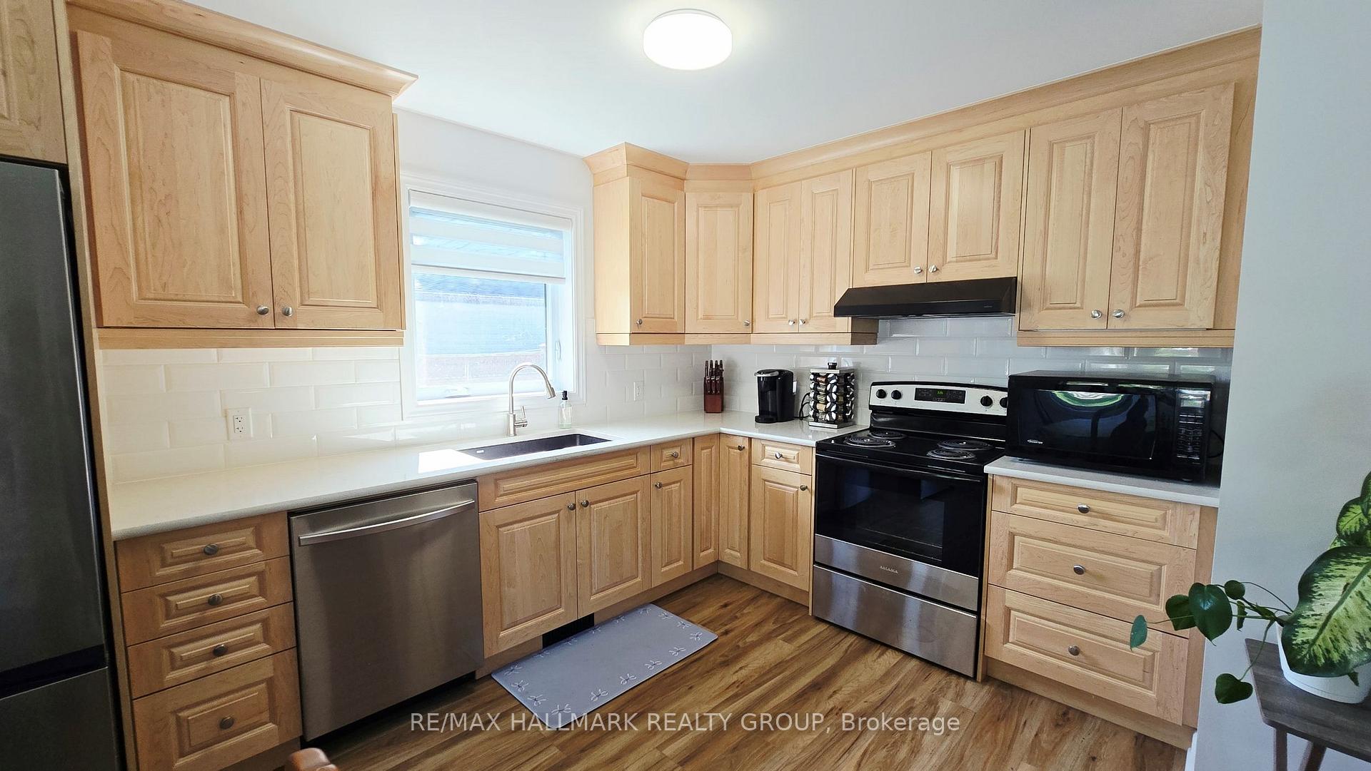 Photo 7 of 221 Castlefrank Road, Ottawa, Kanata - Glencairn/Hazeldean — HOMEH