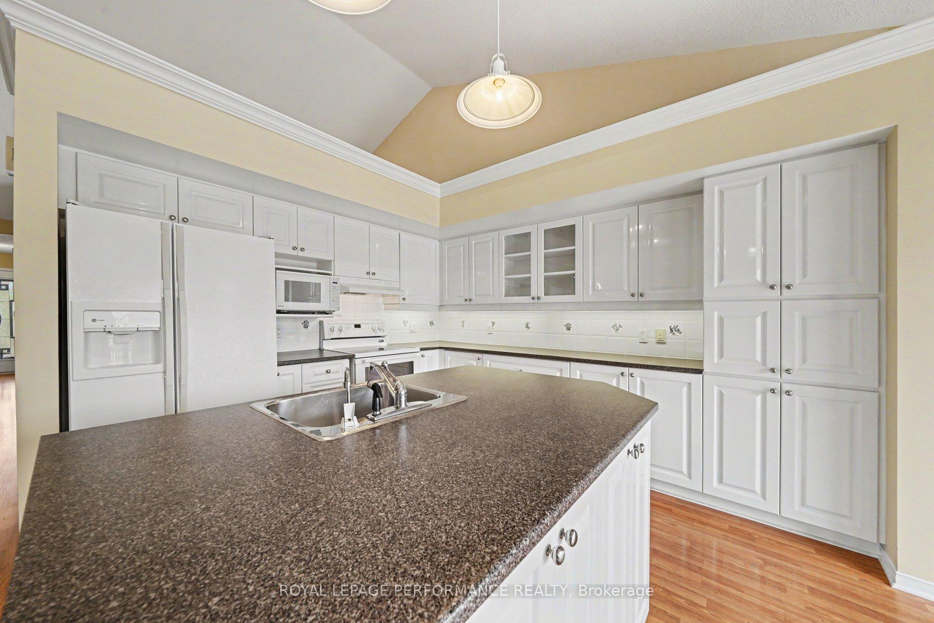 Photo 8 of 19 Settlers Ridge Way, Ottawa, Barrhaven - Longfields — HOMEH