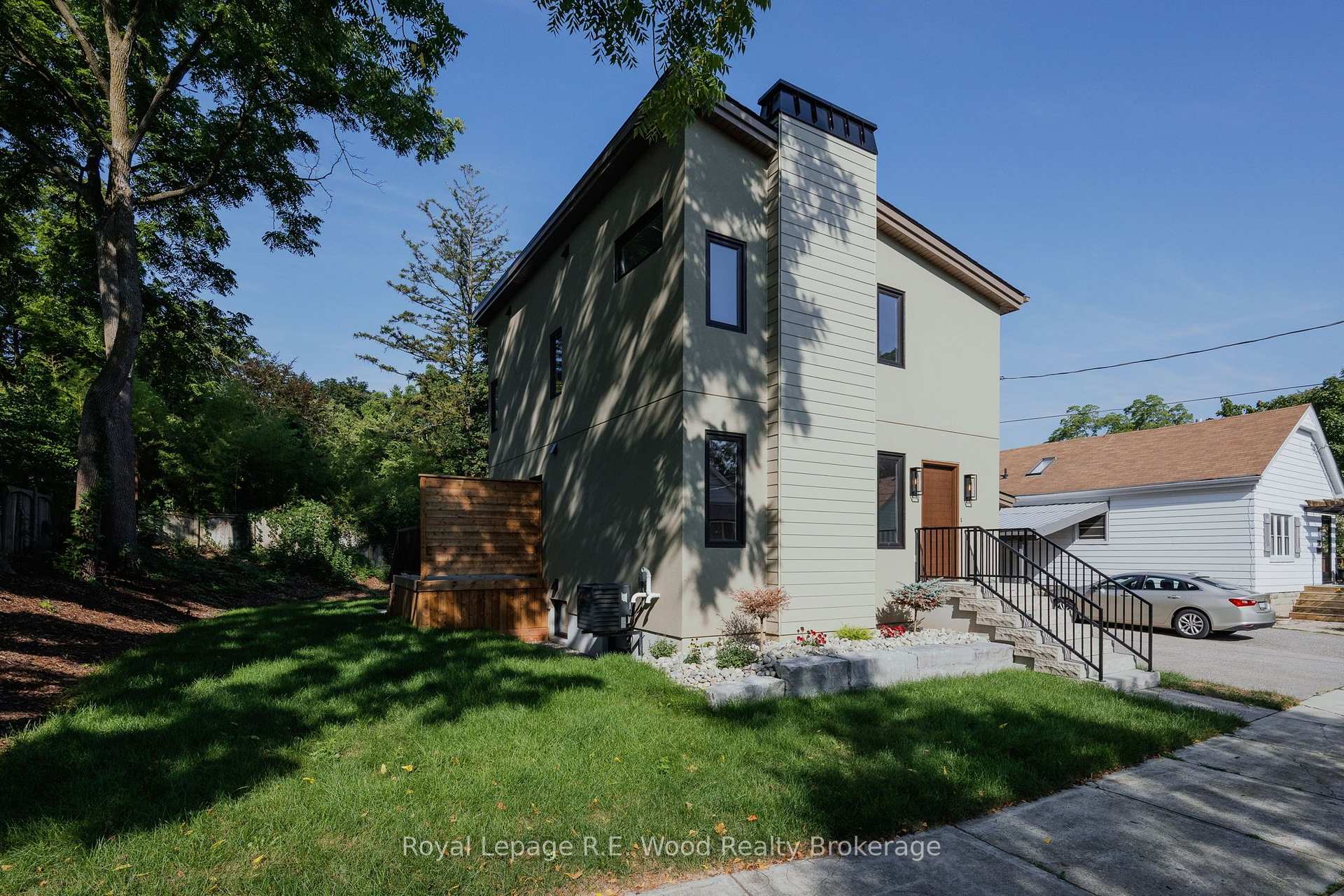 Photo 3 of 14 Lundy Lane, London, South F — HOMEH