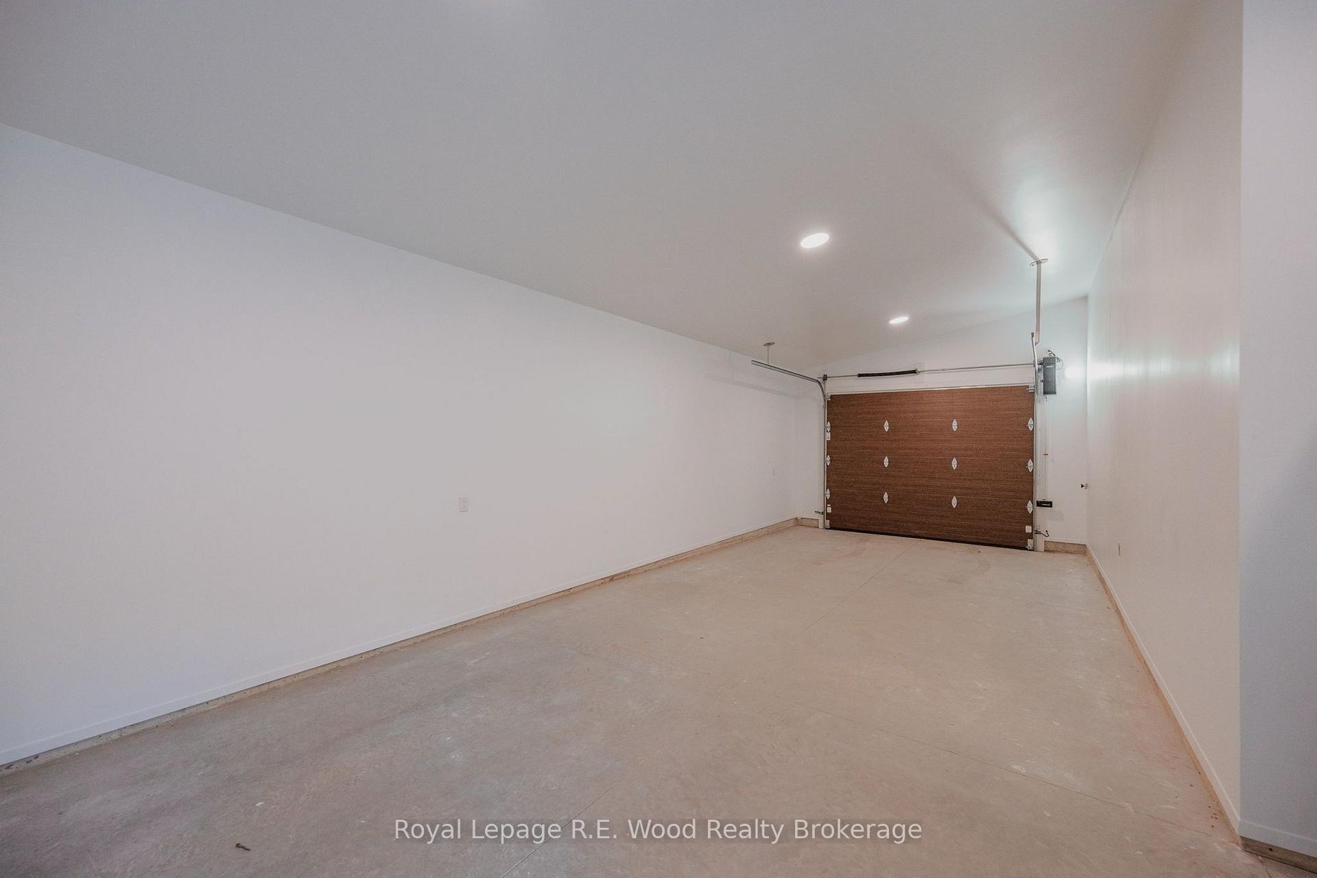Photo 38 of 14 Lundy Lane, London, South F — HOMEH