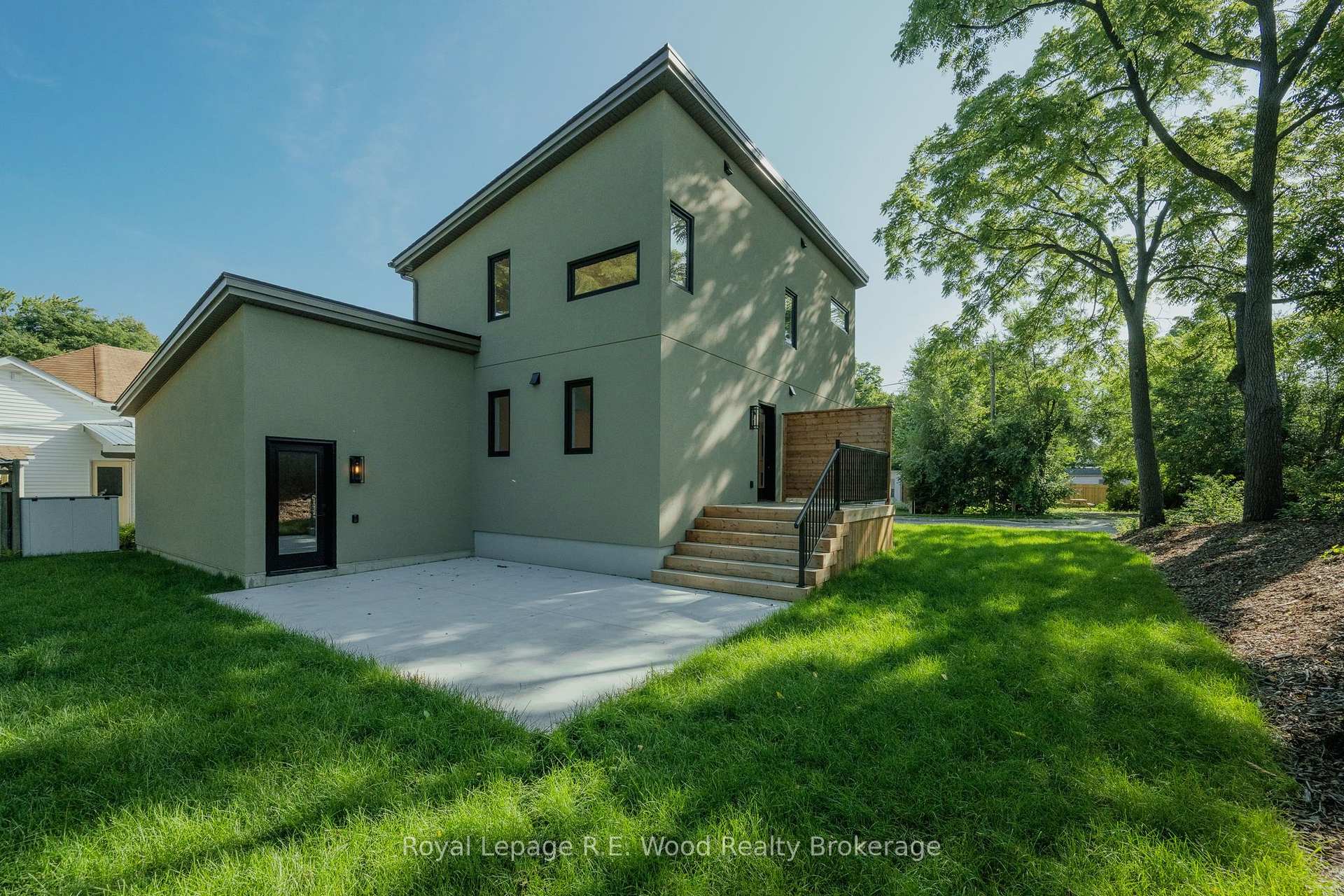 Photo 41 of 14 Lundy Lane, London, South F — HOMEH