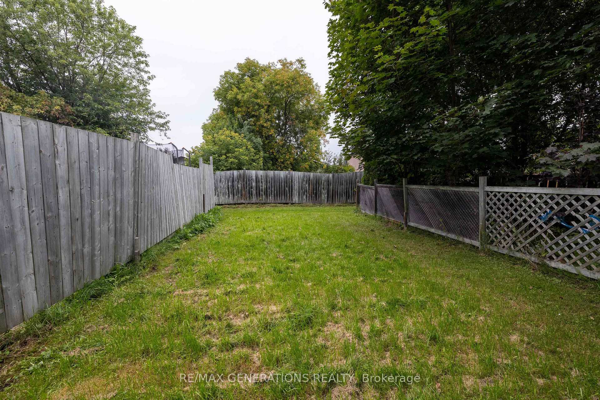 Photo 7 of 481 Wentworth Crescent, Thunder Bay, County Park — HOMEH
