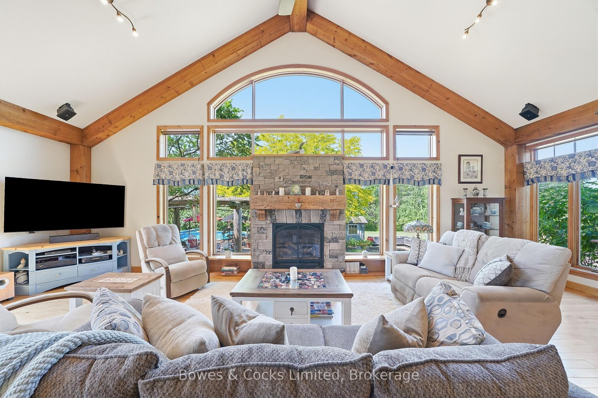 Photo 11 of 301 Snider Road, Prince Edward County, Ameliasburg Ward — HOMEH