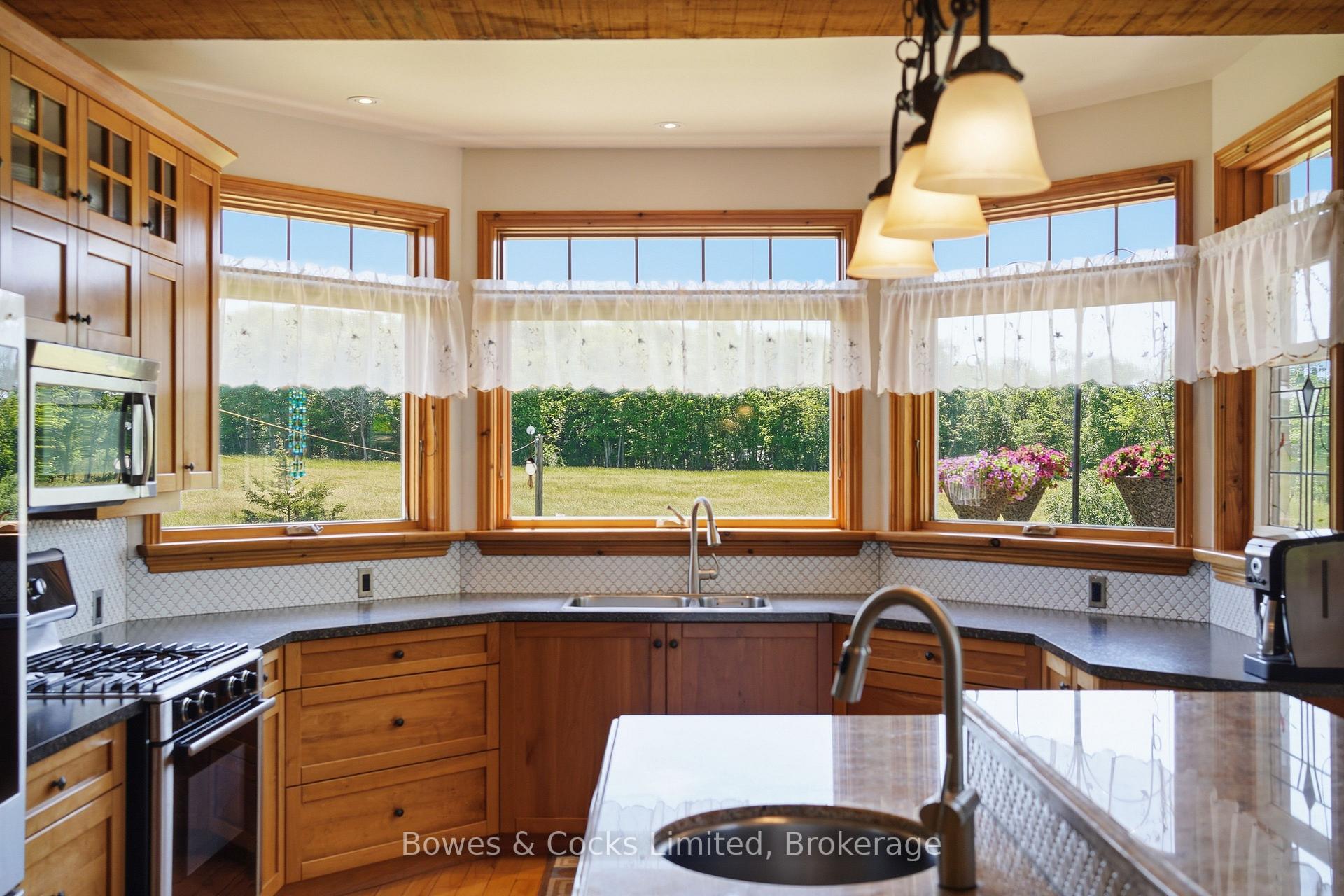 Photo 17 of 301 Snider Road, Prince Edward County, Ameliasburg Ward — HOMEH