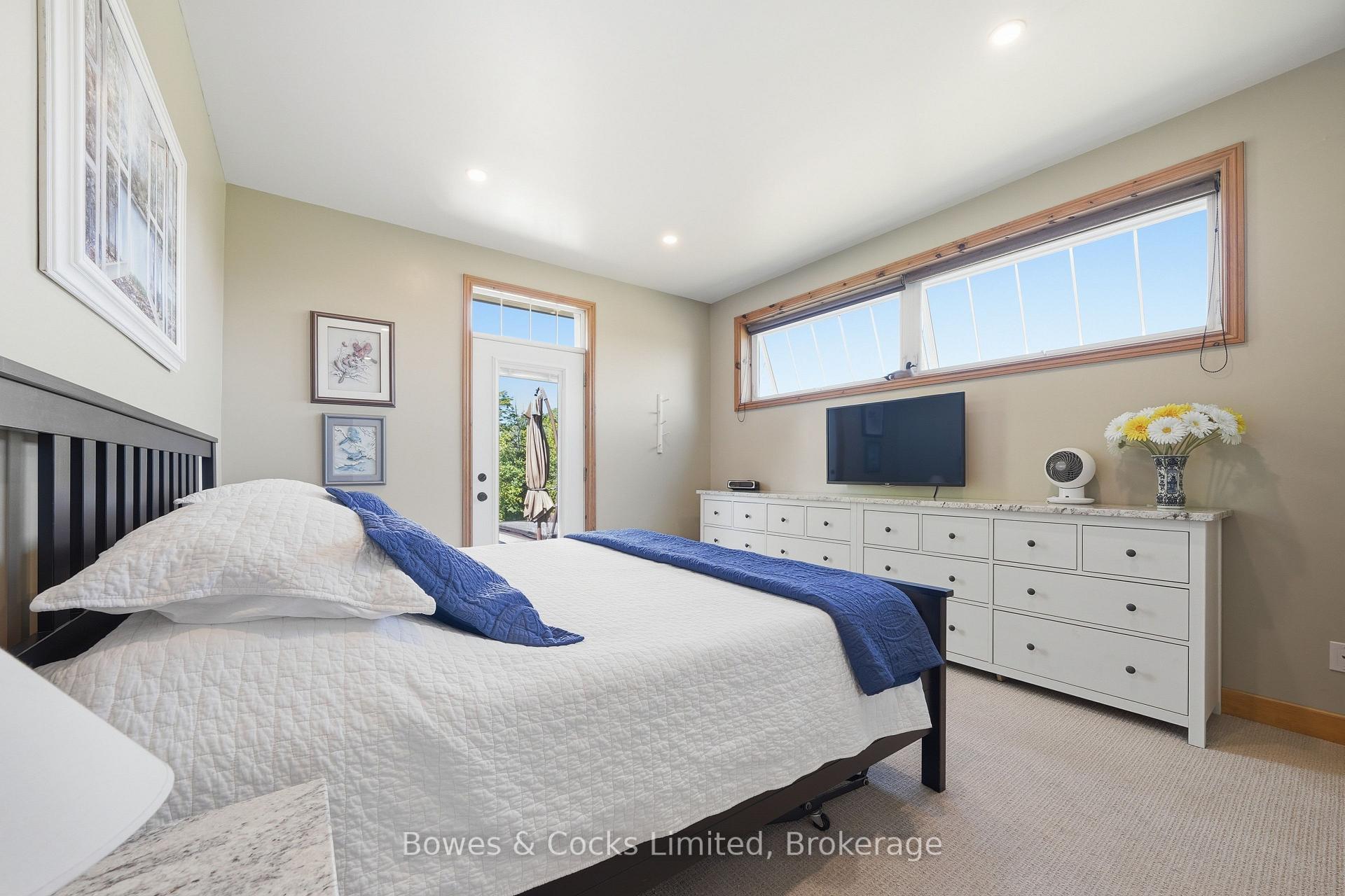 Photo 22 of 301 Snider Road, Prince Edward County, Ameliasburg Ward — HOMEH