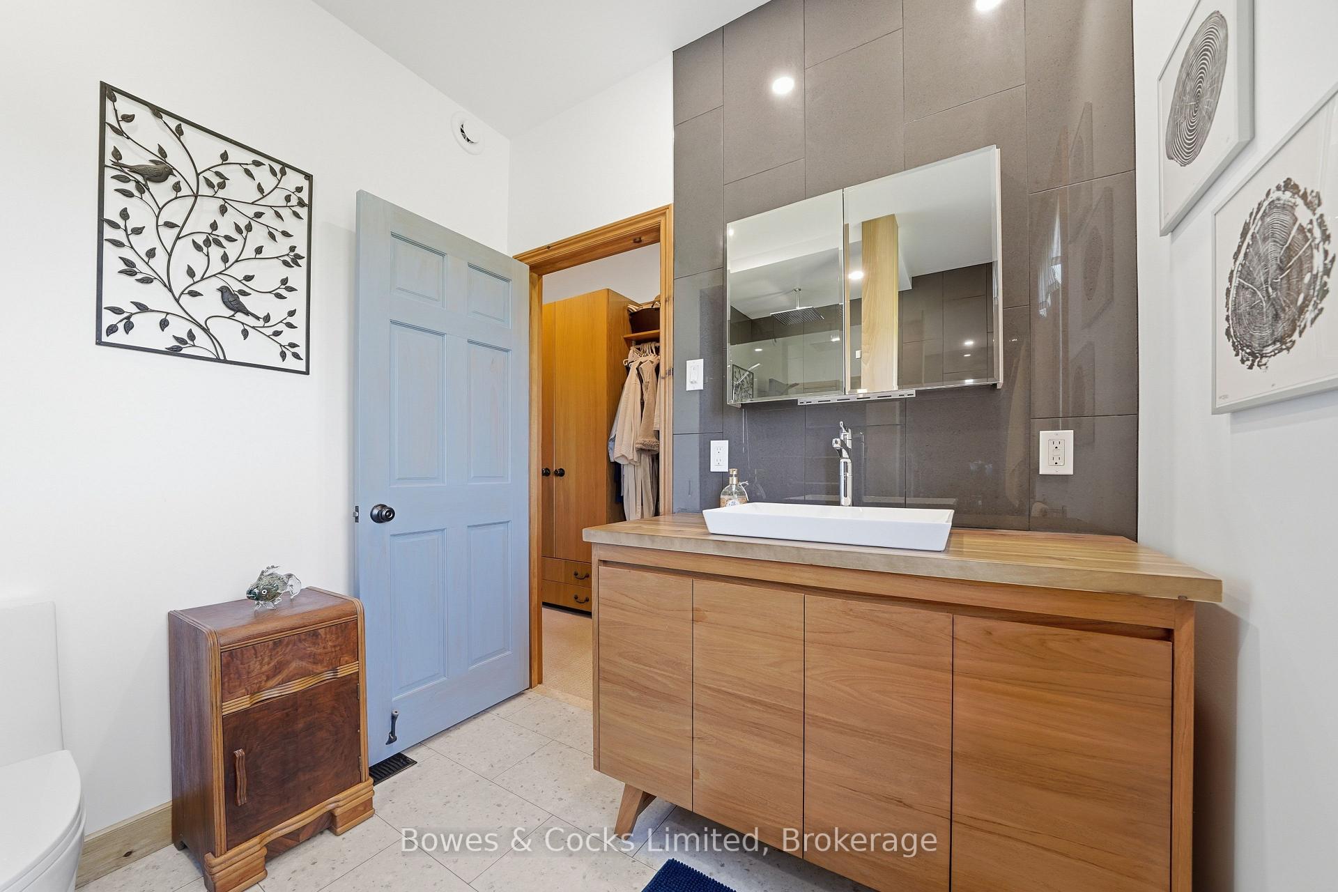 Photo 23 of 301 Snider Road, Prince Edward County, Ameliasburg Ward — HOMEH