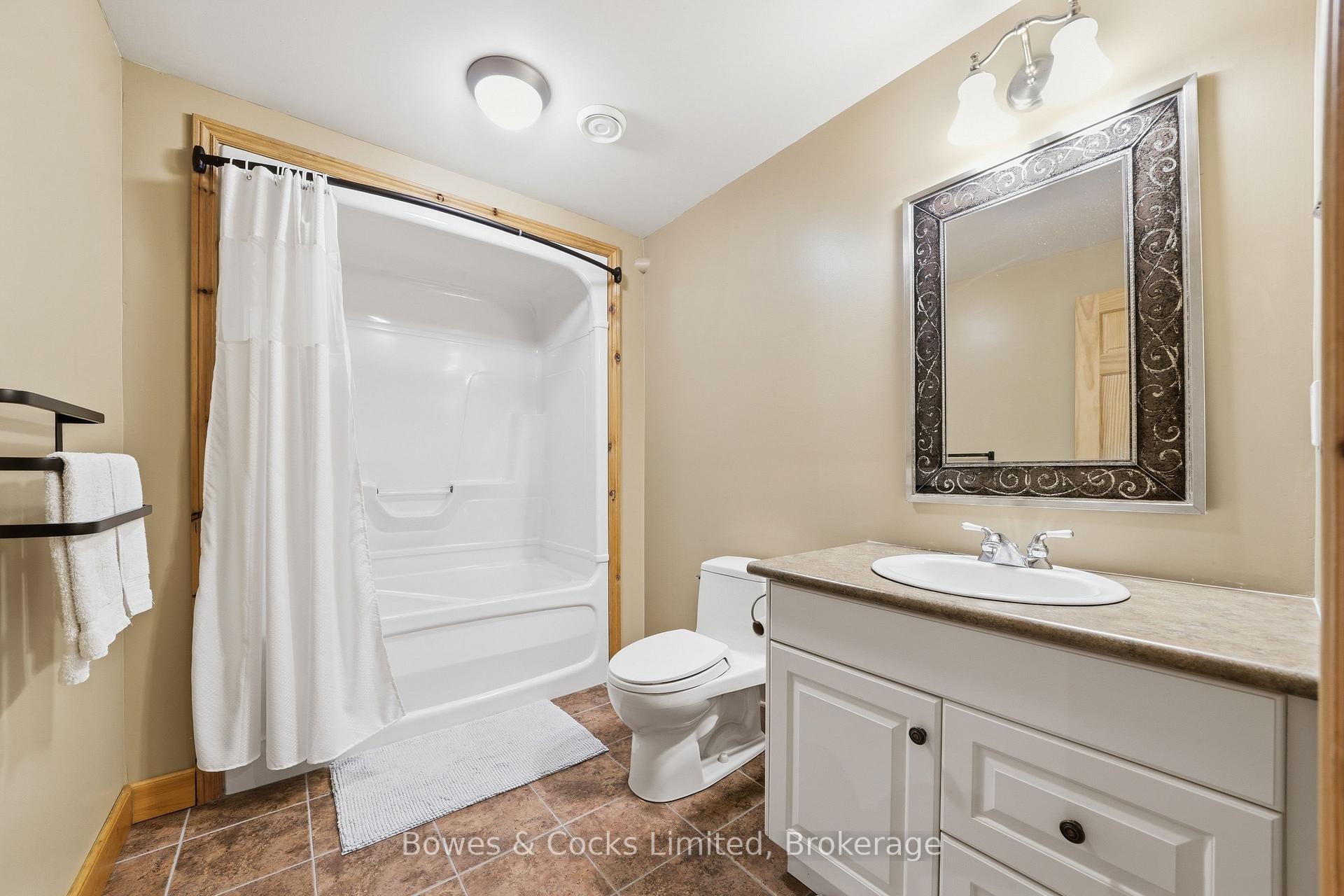 Photo 30 of 301 Snider Road, Prince Edward County, Ameliasburg Ward — HOMEH