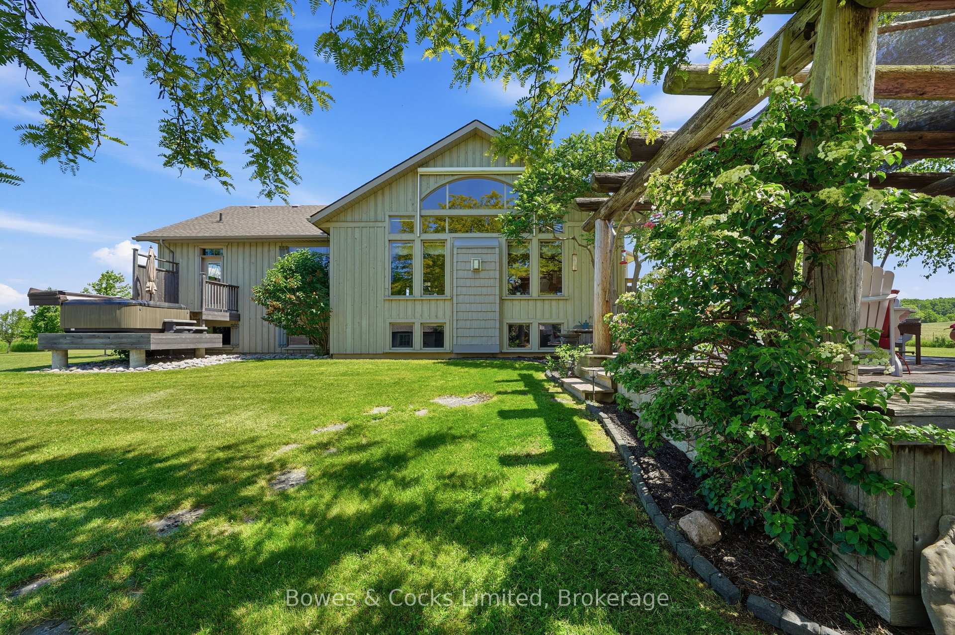Photo 39 of 301 Snider Road, Prince Edward County, Ameliasburg Ward — HOMEH