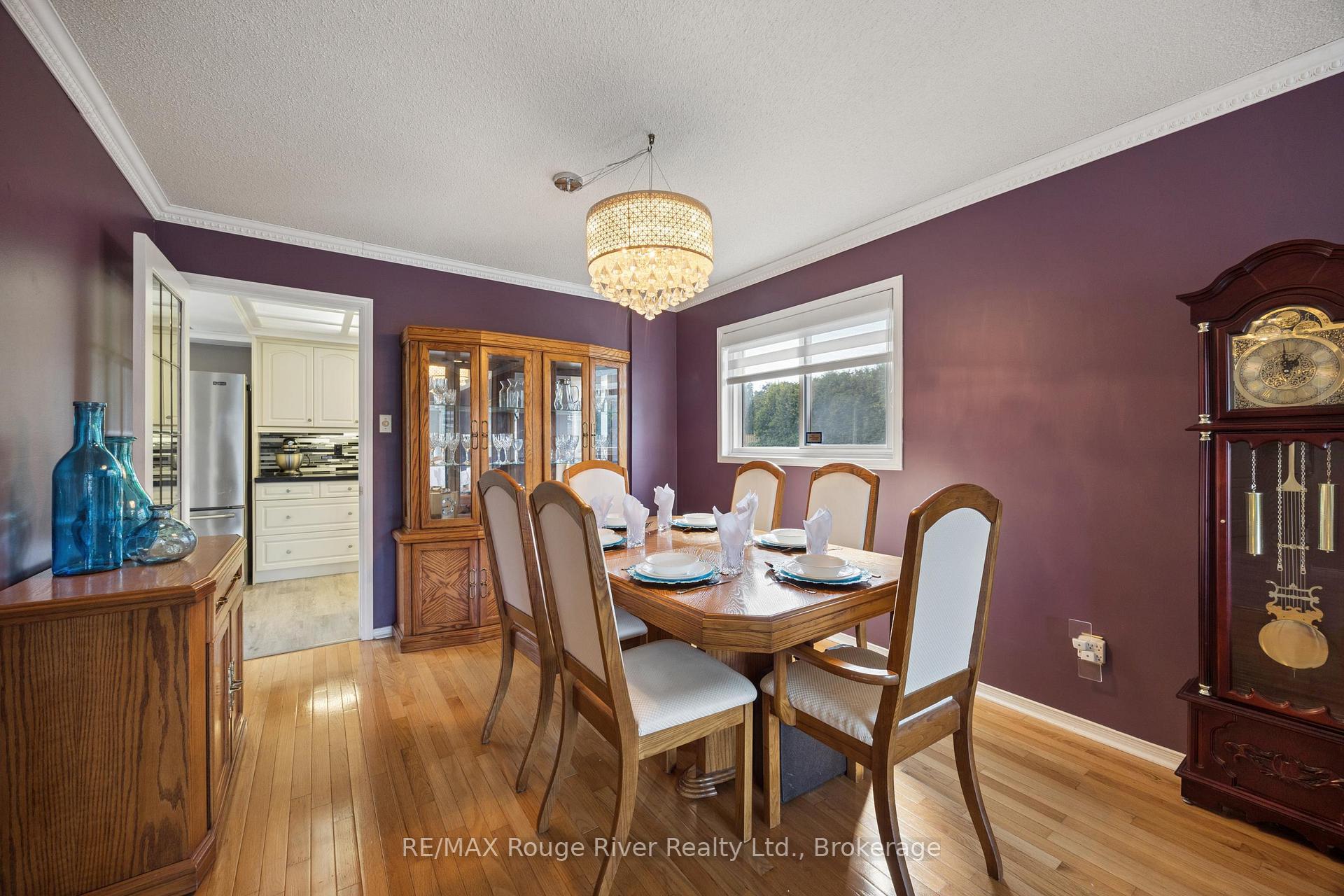 Photo 10 of 263 Glen Hill Drive, Whitby, Blue Grass Meadows — HOMEH