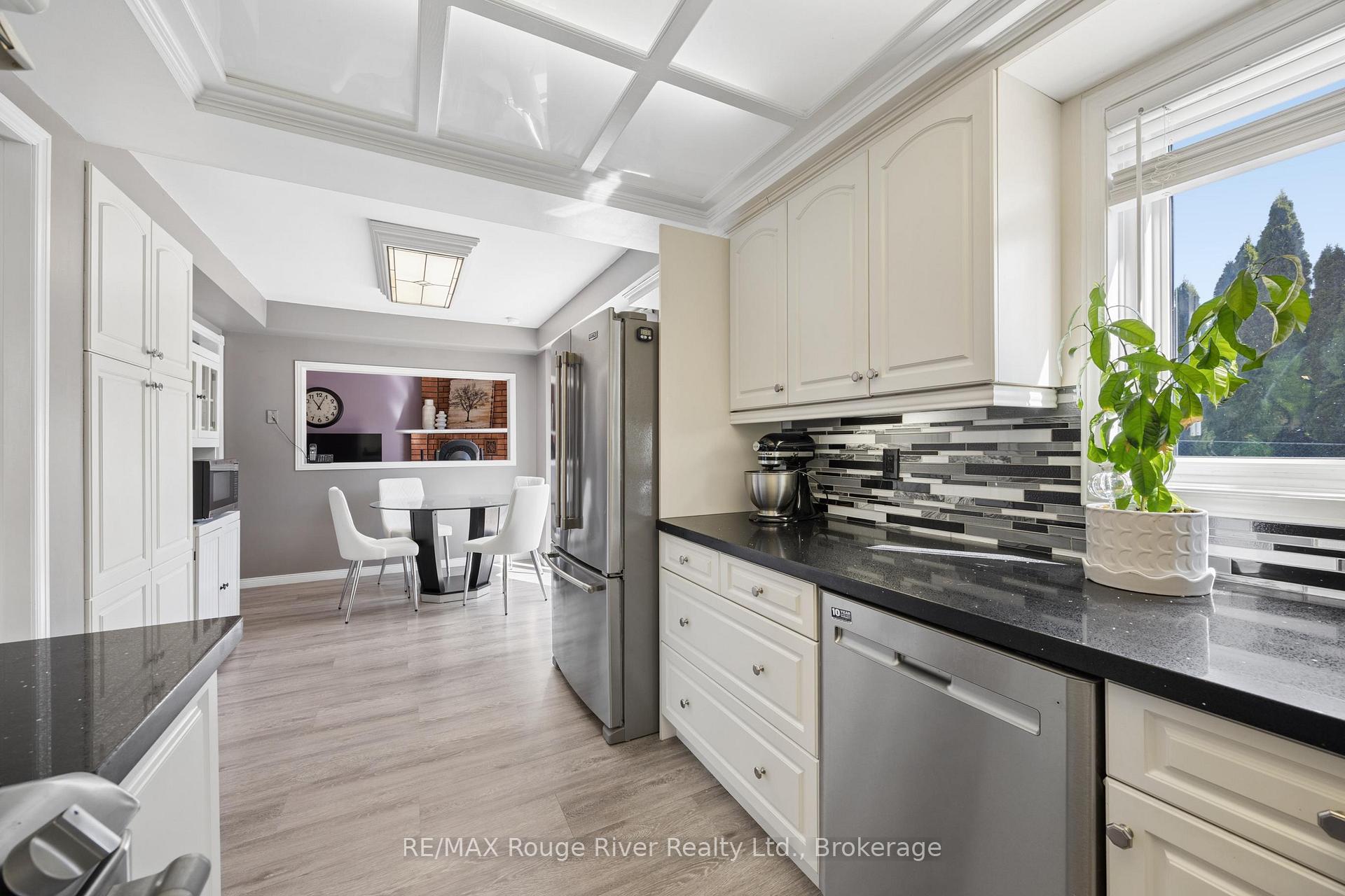 Photo 14 of 263 Glen Hill Drive, Whitby, Blue Grass Meadows — HOMEH