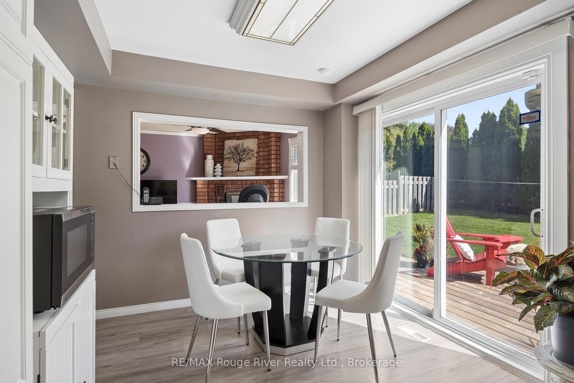 Photo 15 of 263 Glen Hill Drive, Whitby, Blue Grass Meadows — HOMEH