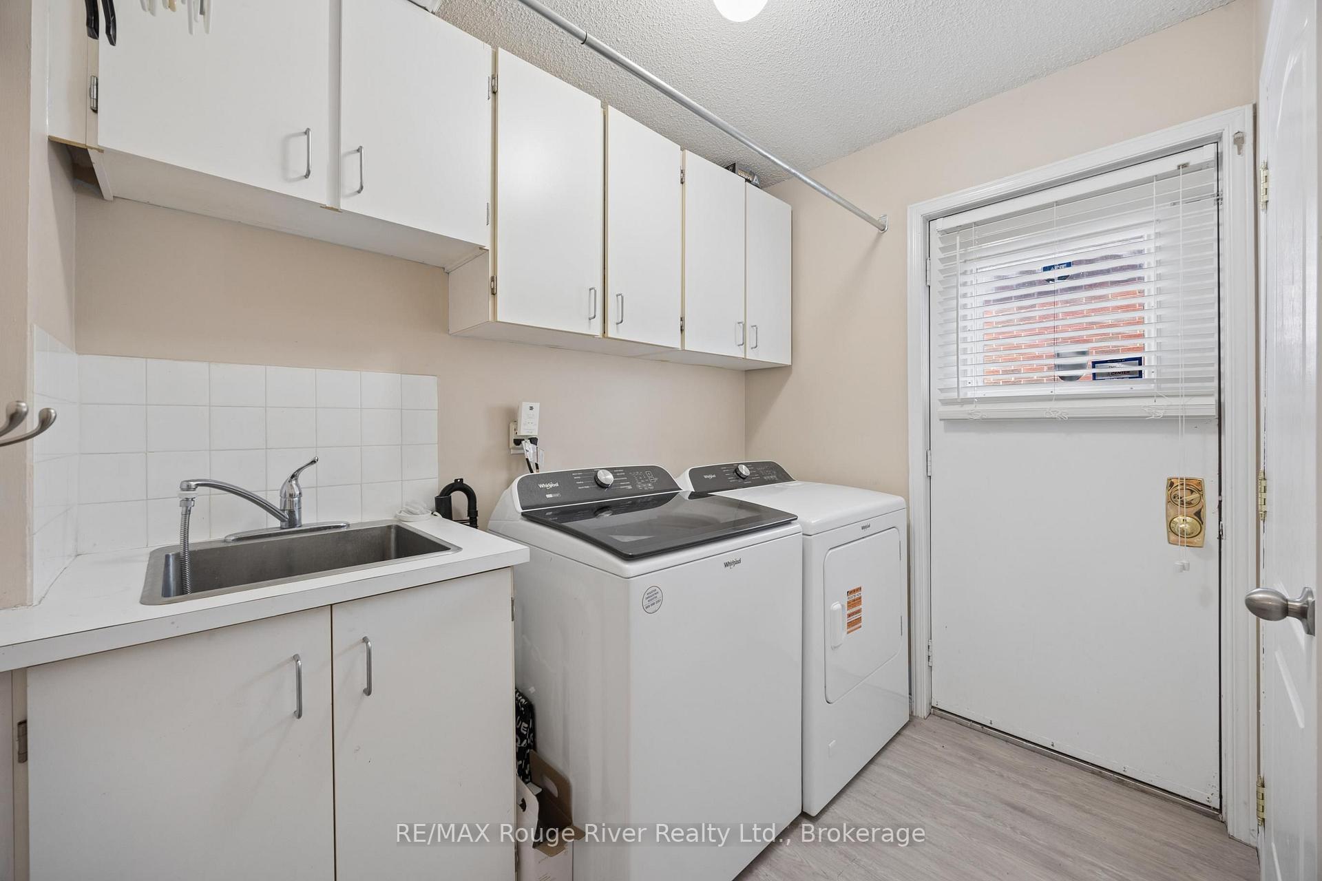 Photo 19 of 263 Glen Hill Drive, Whitby, Blue Grass Meadows — HOMEH