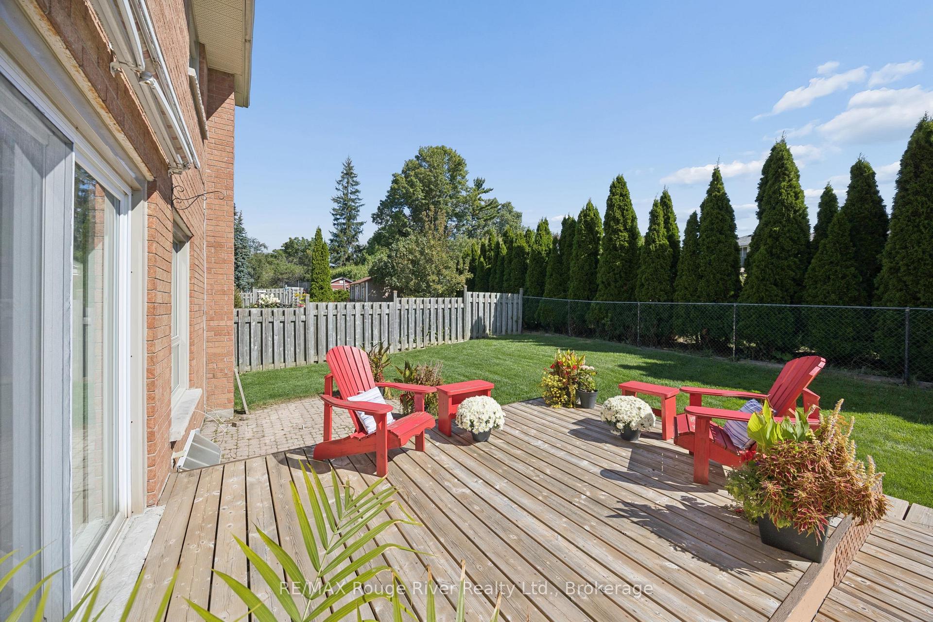 Photo 32 of 263 Glen Hill Drive, Whitby, Blue Grass Meadows — HOMEH