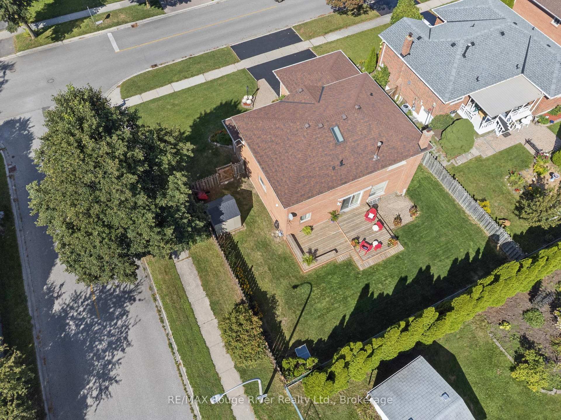 Photo 37 of 263 Glen Hill Drive, Whitby, Blue Grass Meadows — HOMEH