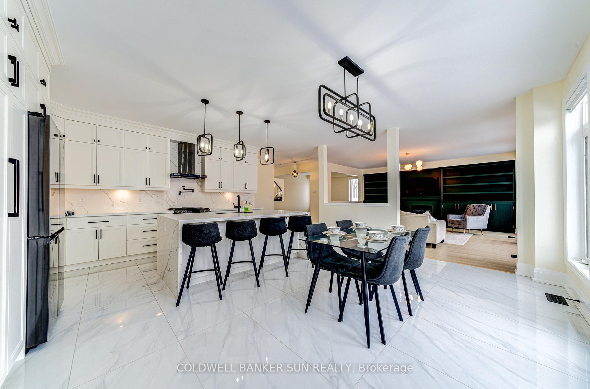 Photo 25 of 33 Ellis Crescent, Kawartha Lakes, Lindsay — HOMEH