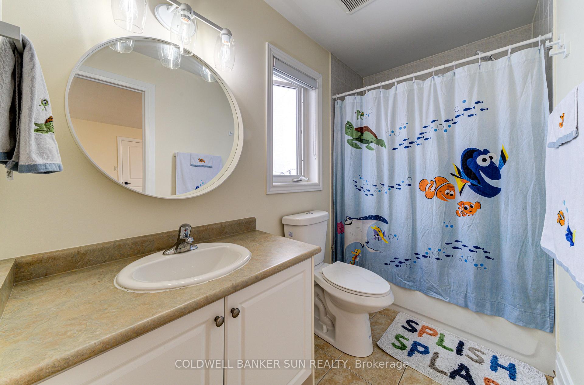 Photo 34 of 33 Ellis Crescent, Kawartha Lakes, Lindsay — HOMEH