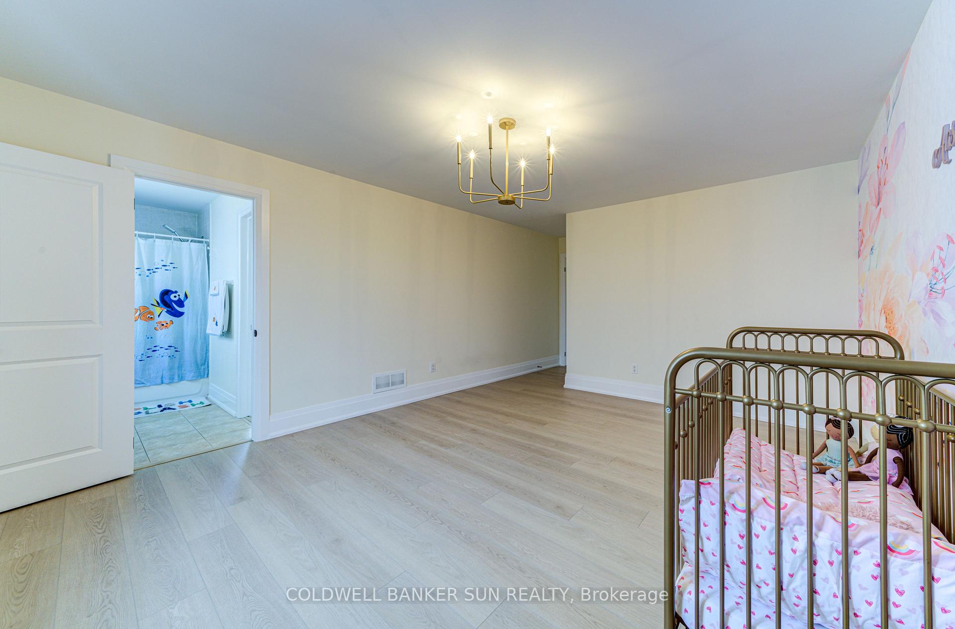 Photo 37 of 33 Ellis Crescent, Kawartha Lakes, Lindsay — HOMEH