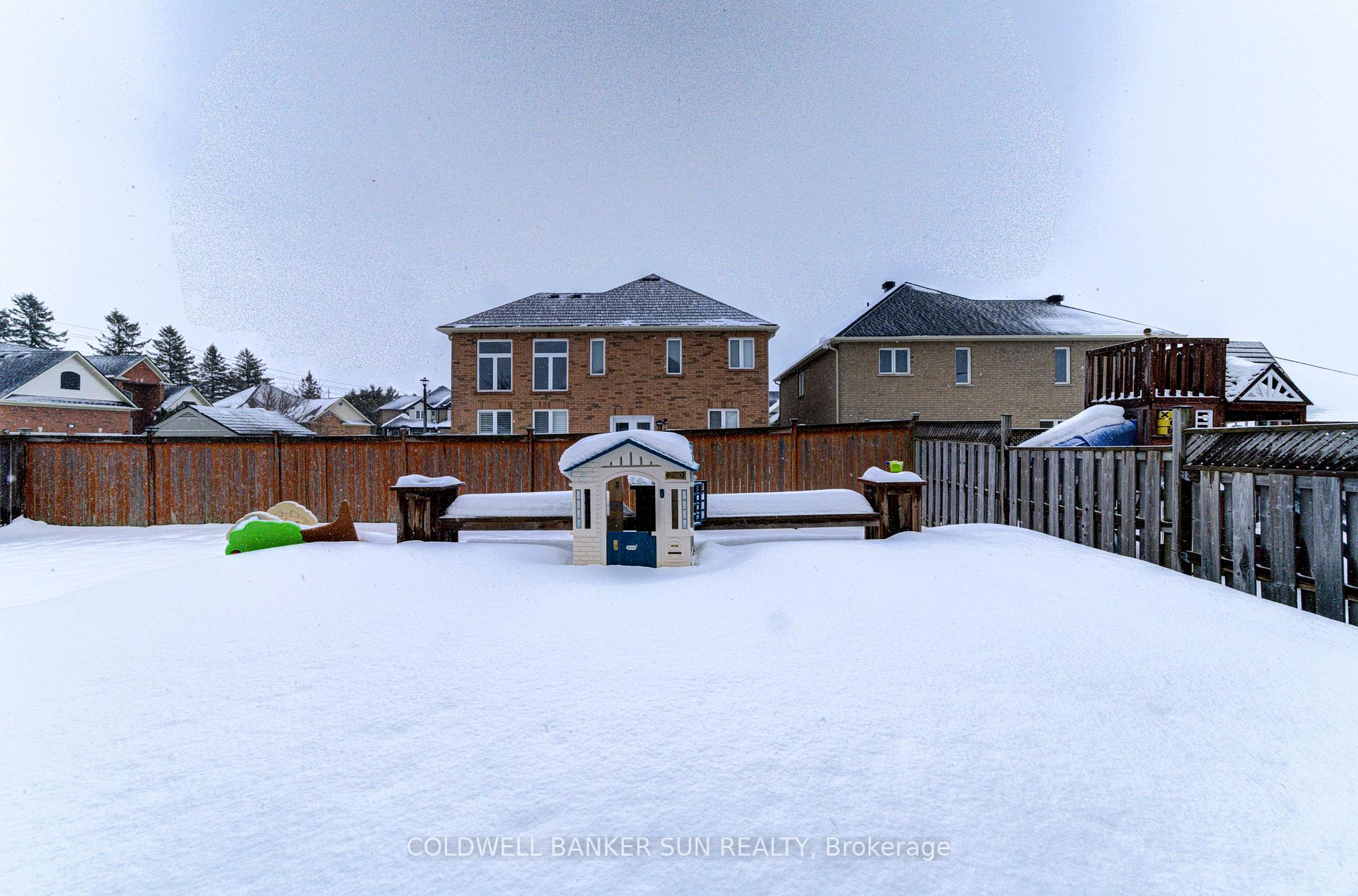 Photo 46 of 33 Ellis Crescent, Kawartha Lakes, Lindsay — HOMEH
