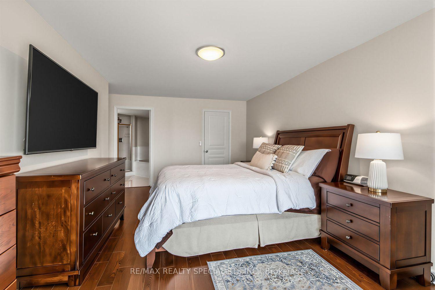 Photo 18 of Unit 1005, 2585 Erin Centre Boulevard, Mississauga, Central Erin Mills — HOMEH