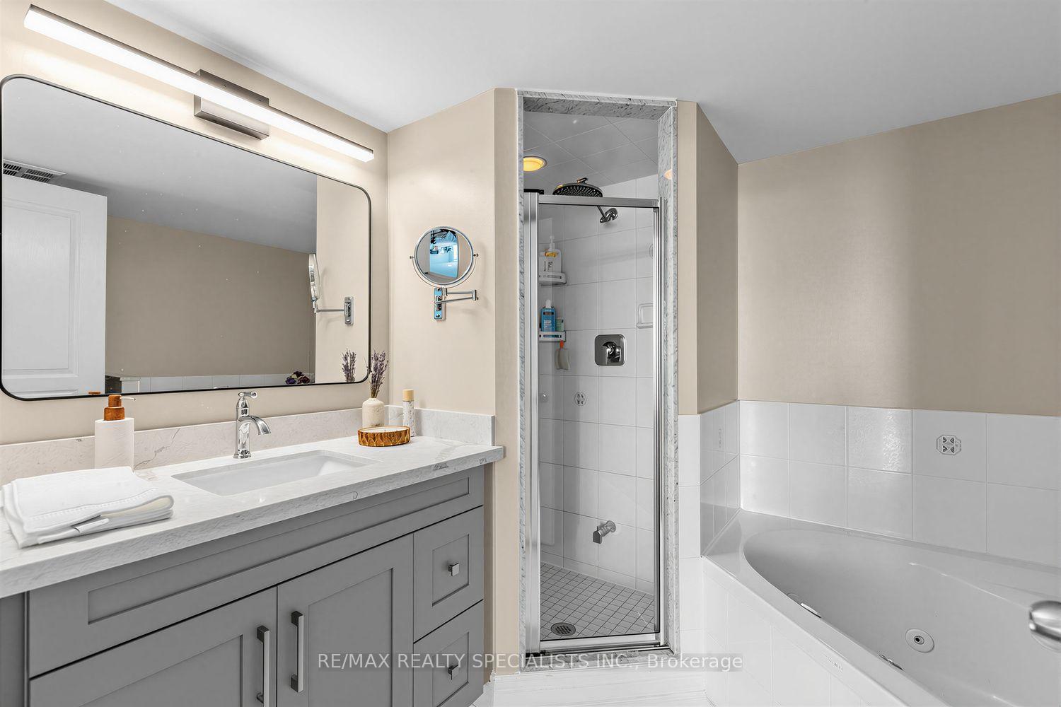 Photo 21 of Unit 1005, 2585 Erin Centre Boulevard, Mississauga, Central Erin Mills — HOMEH