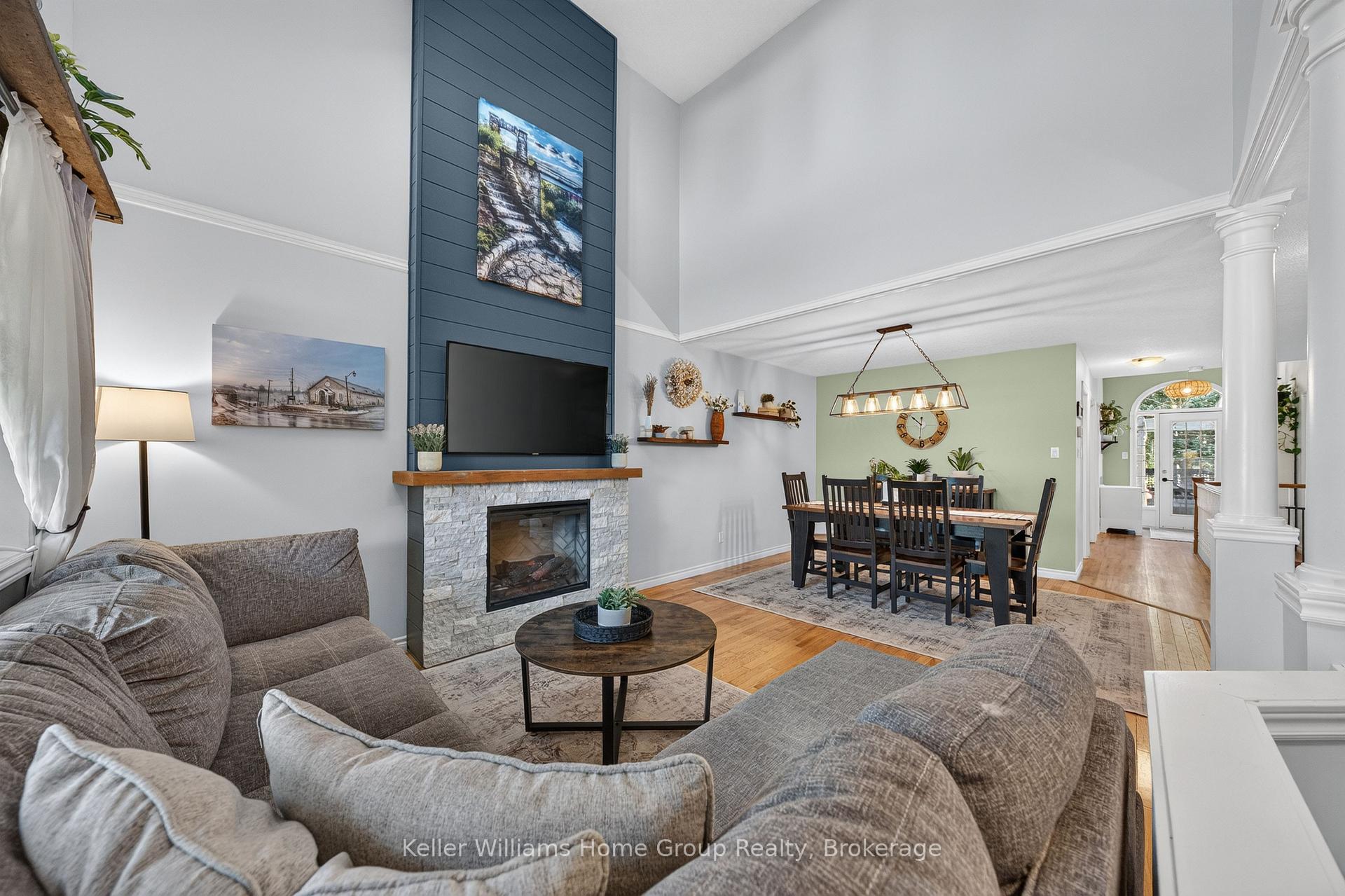 Photo 8 of 111 Halls Drive, Centre Wellington, Elora/Salem — HOMEH