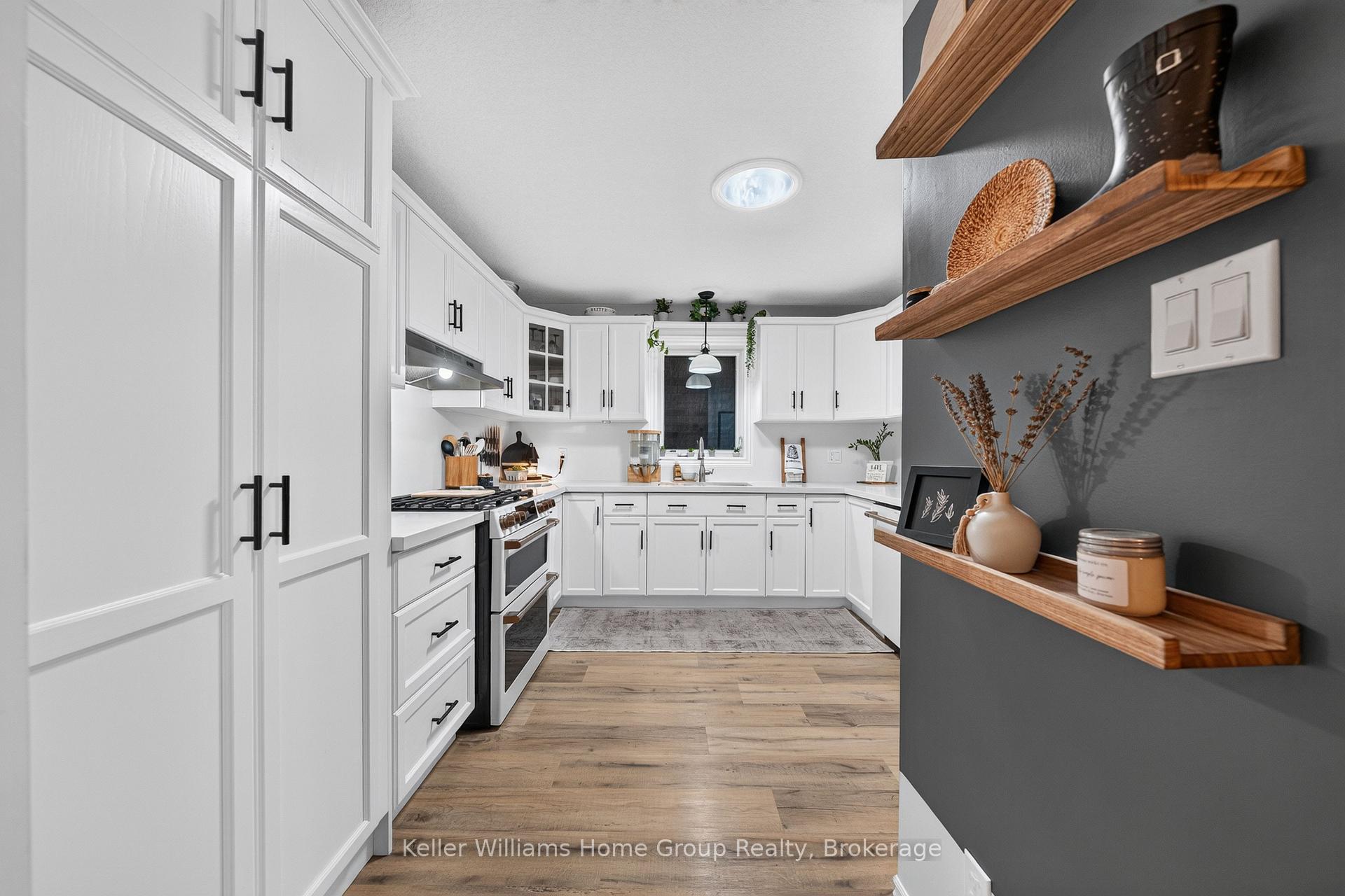 Photo 16 of 111 Halls Drive, Centre Wellington, Elora/Salem — HOMEH