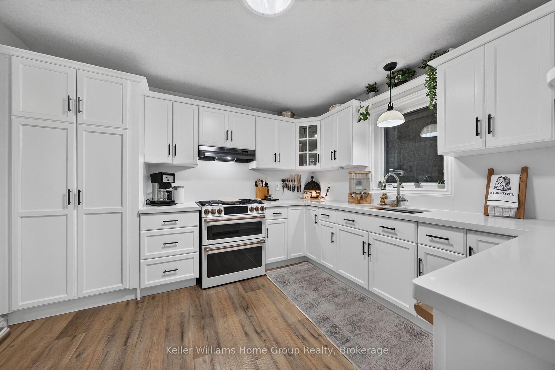 Photo 18 of 111 Halls Drive, Centre Wellington, Elora/Salem — HOMEH