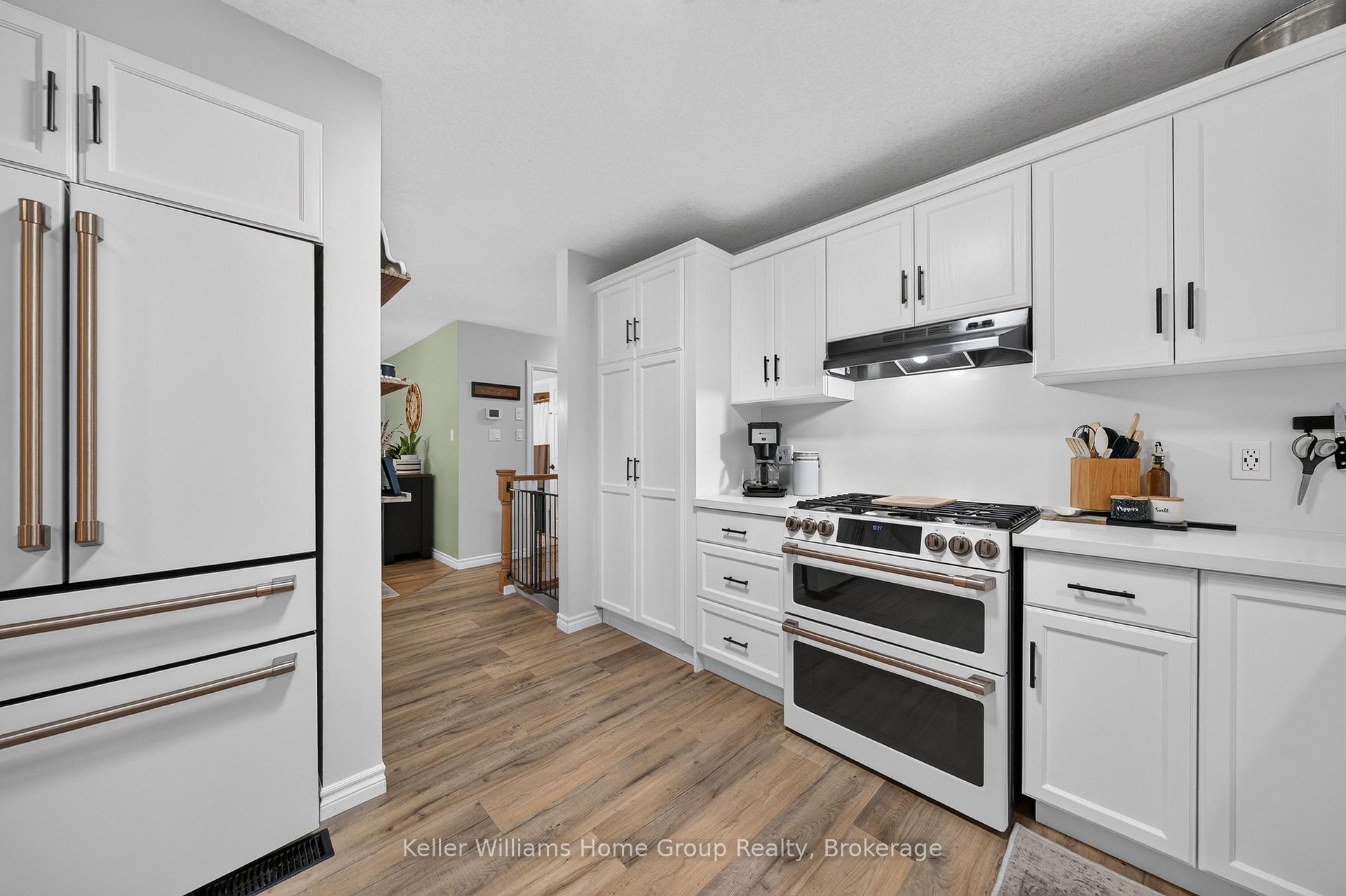Photo 19 of 111 Halls Drive, Centre Wellington, Elora/Salem — HOMEH