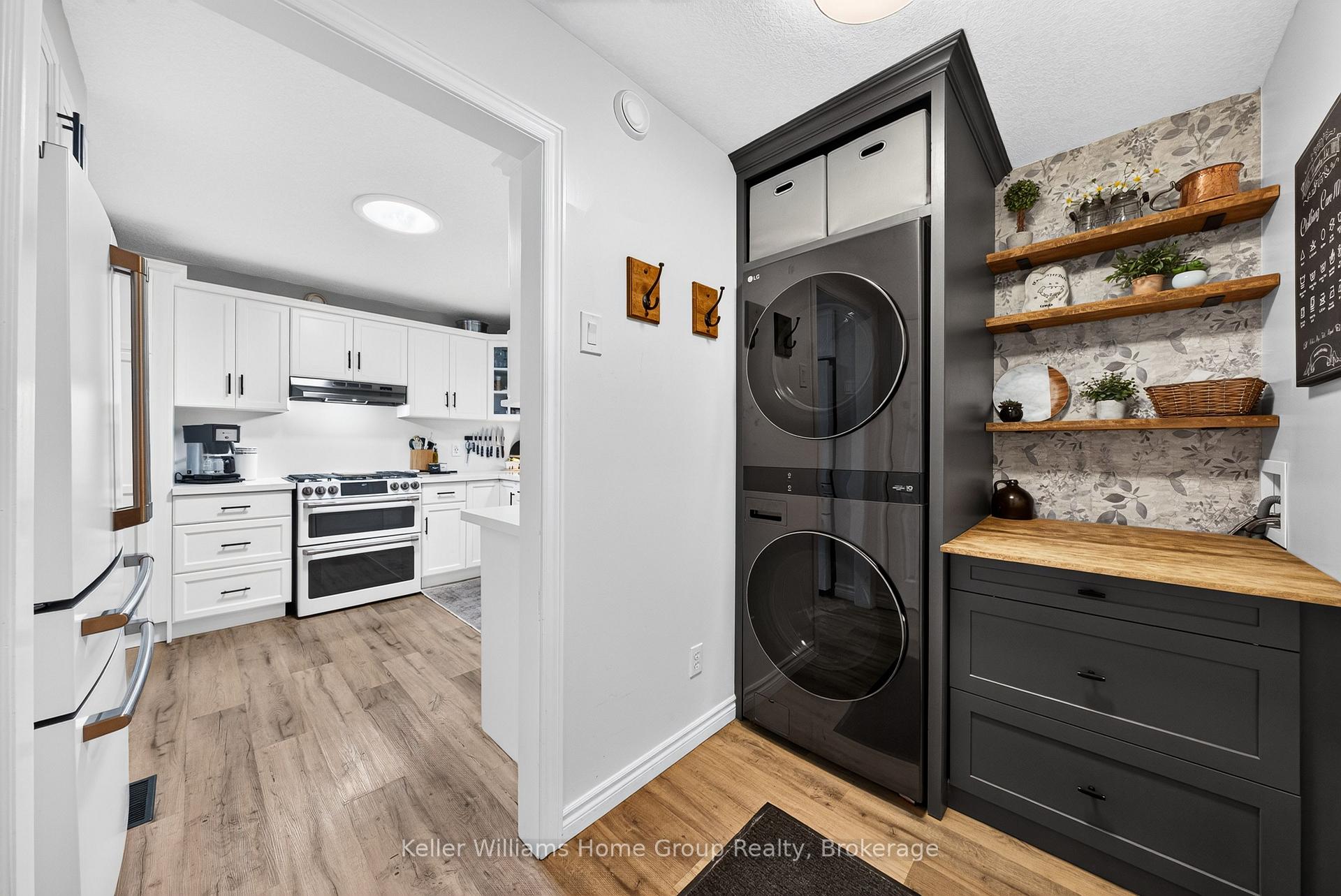Photo 23 of 111 Halls Drive, Centre Wellington, Elora/Salem — HOMEH