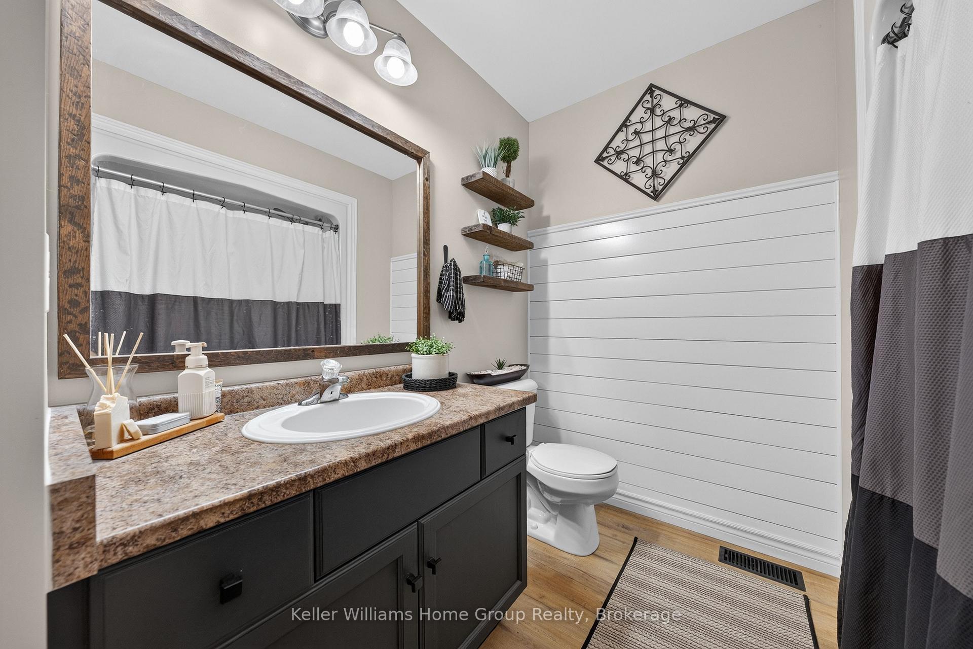 Photo 34 of 111 Halls Drive, Centre Wellington, Elora/Salem — HOMEH